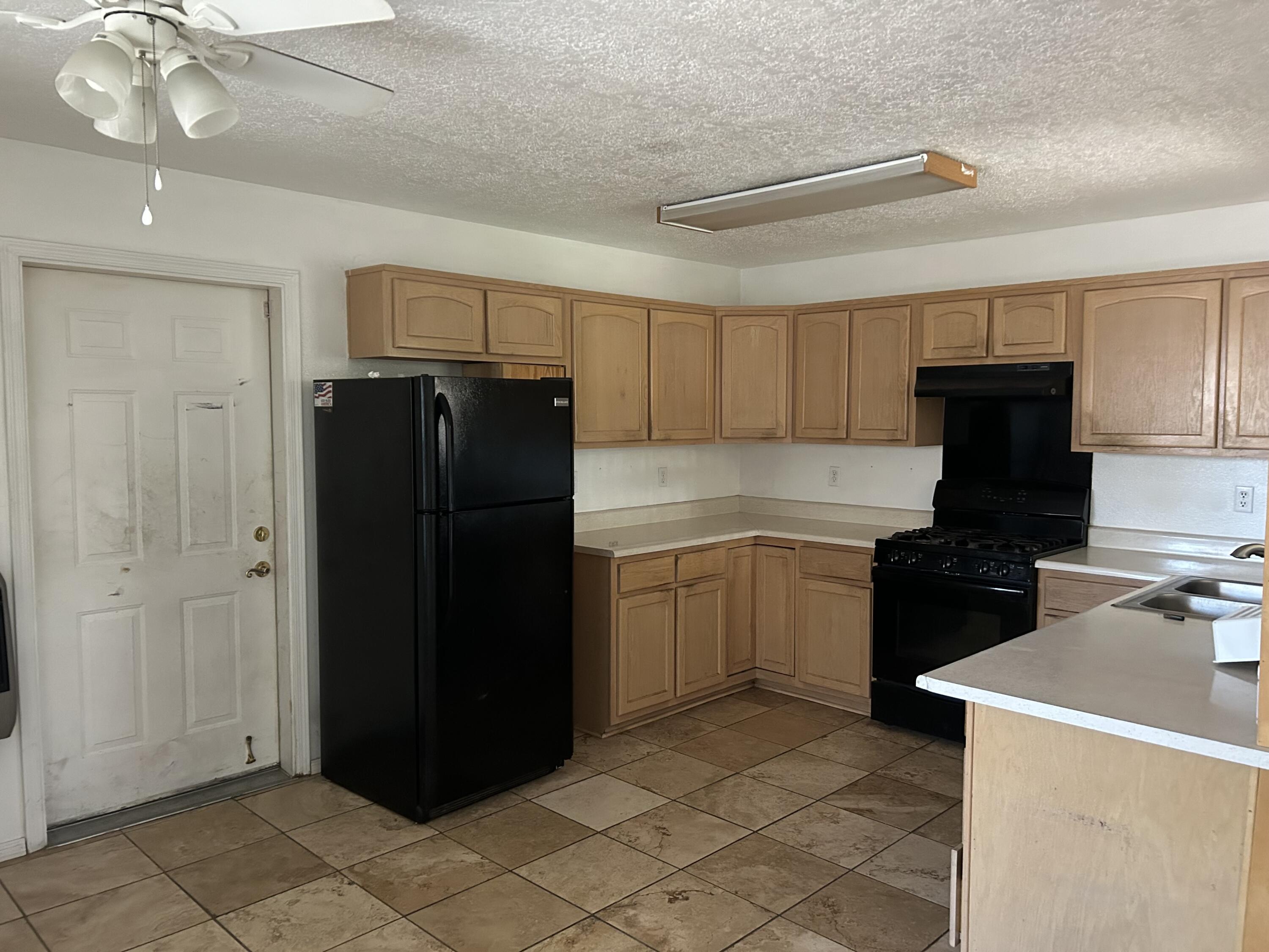 Photo 6 — 1284 Pandora Drive SW