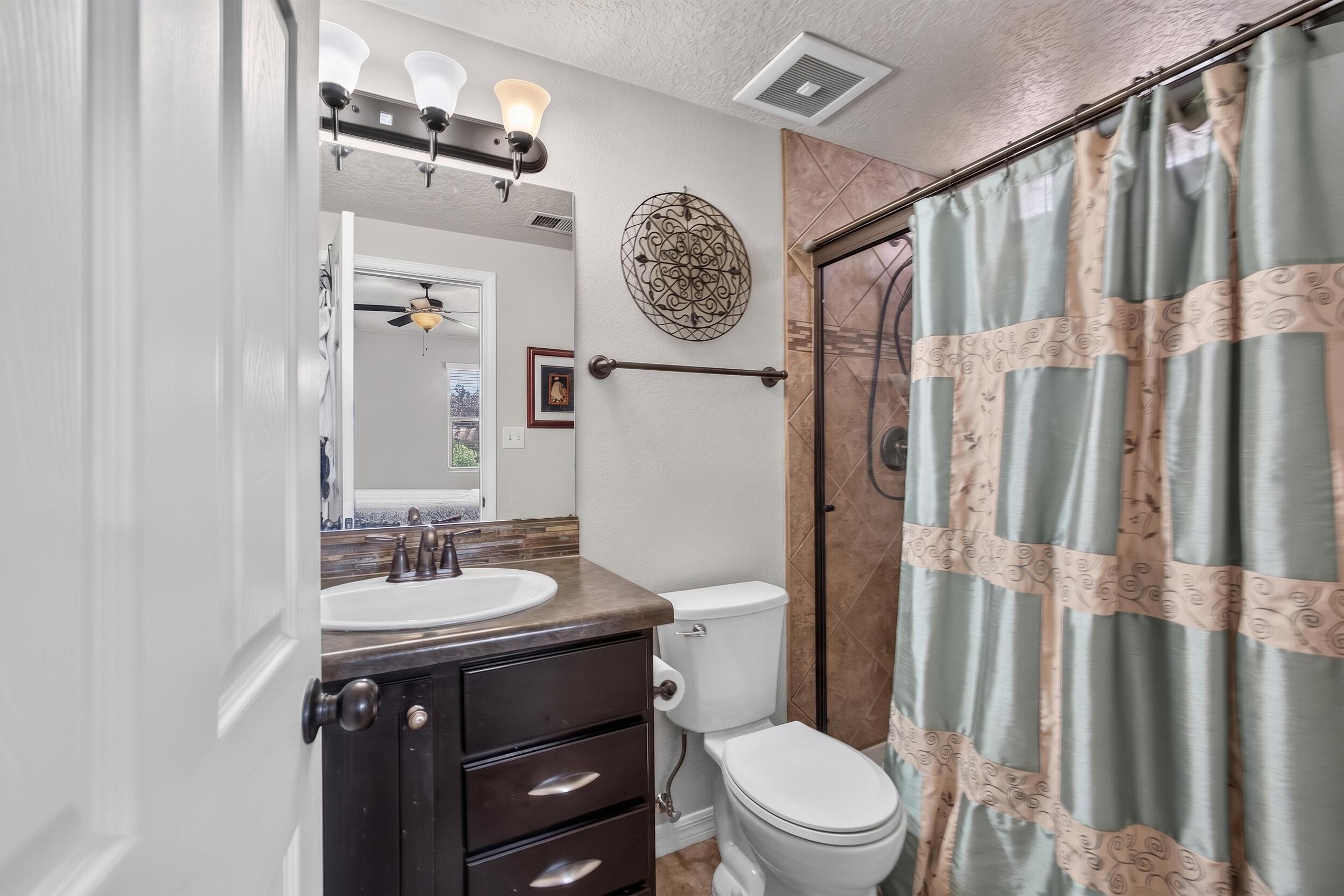 Photo 8 — 10811 Saltillo Street NW