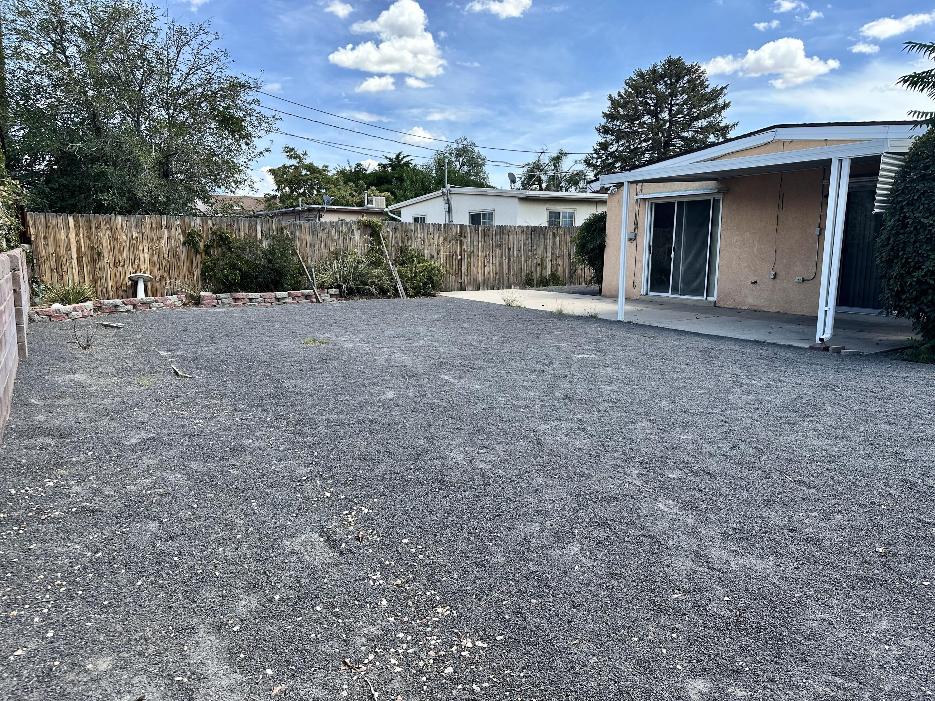 Photo 17 — 4505 Palo Duro Avenue NE