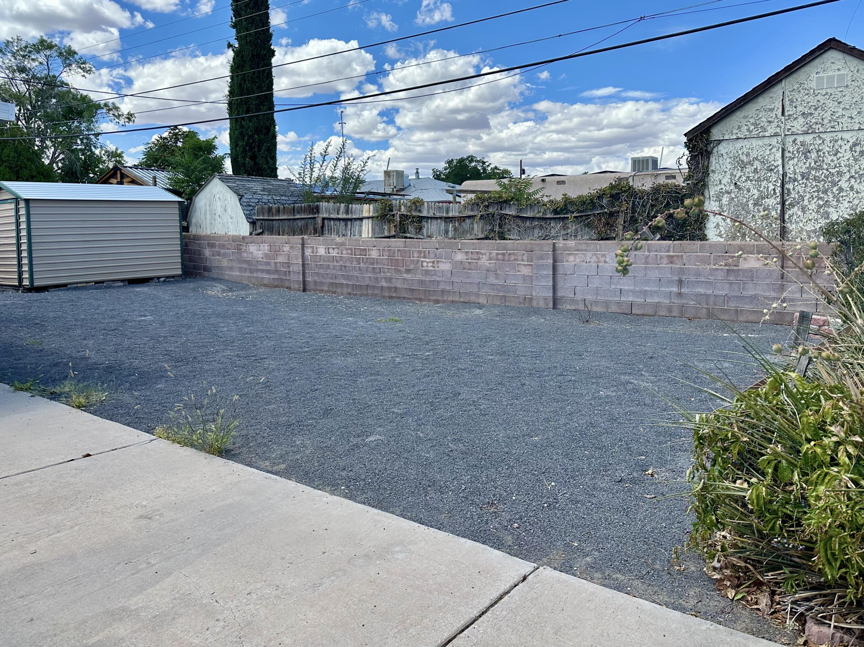 Photo 18 — 4505 Palo Duro Avenue NE