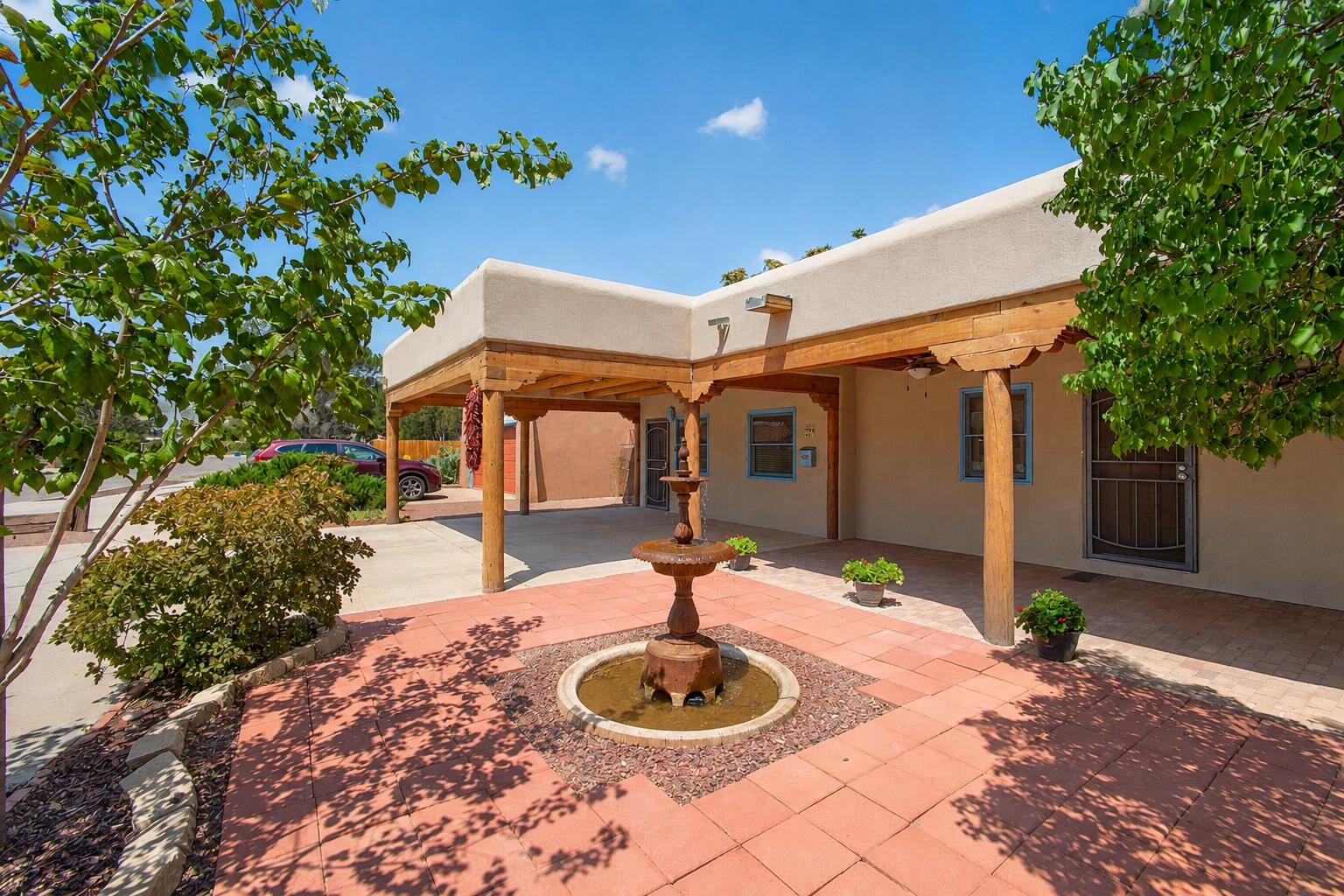 1207 Claire Court NW, Albuquerque, NM 87104