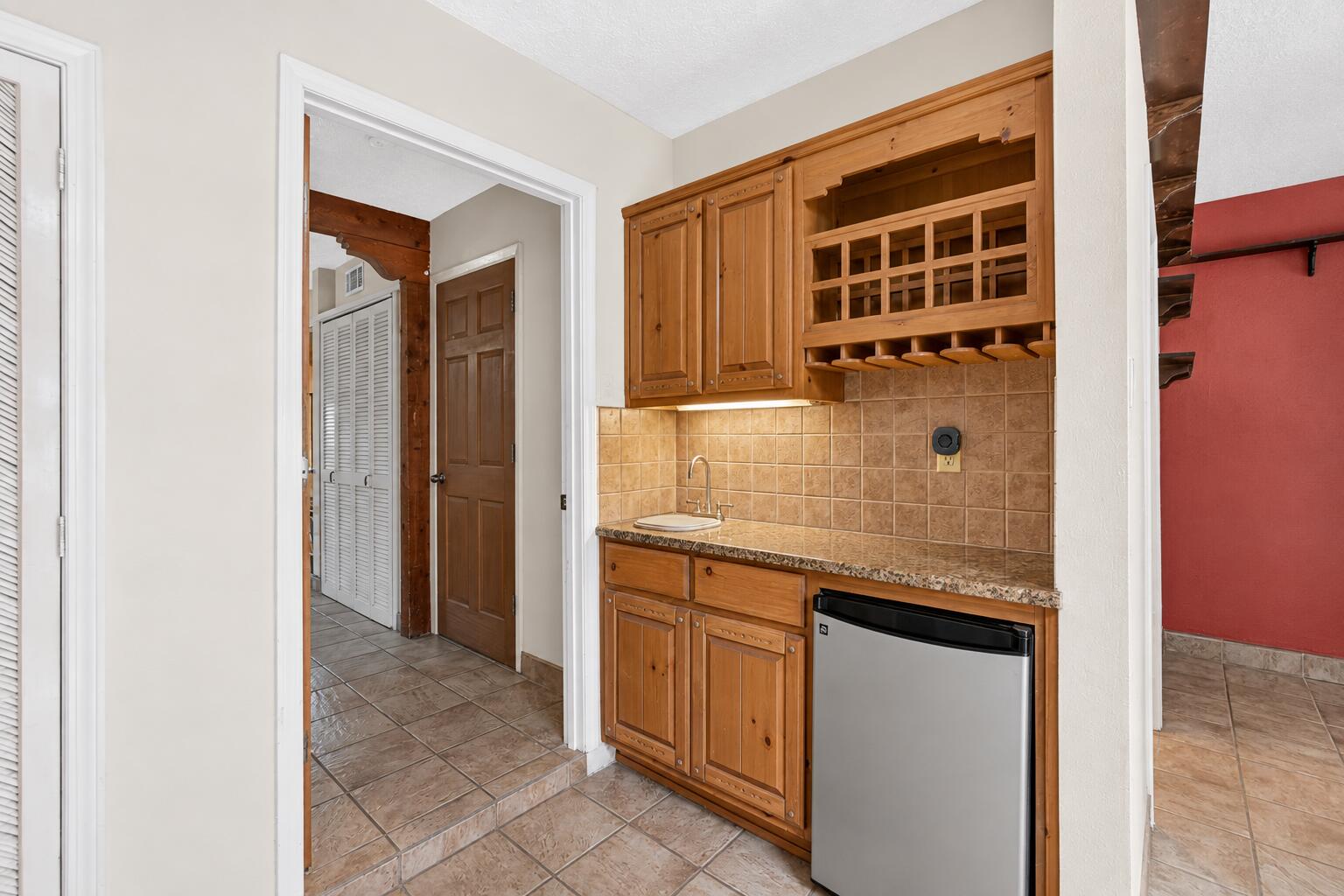 Photo 3 — 1207 Claire Court NW