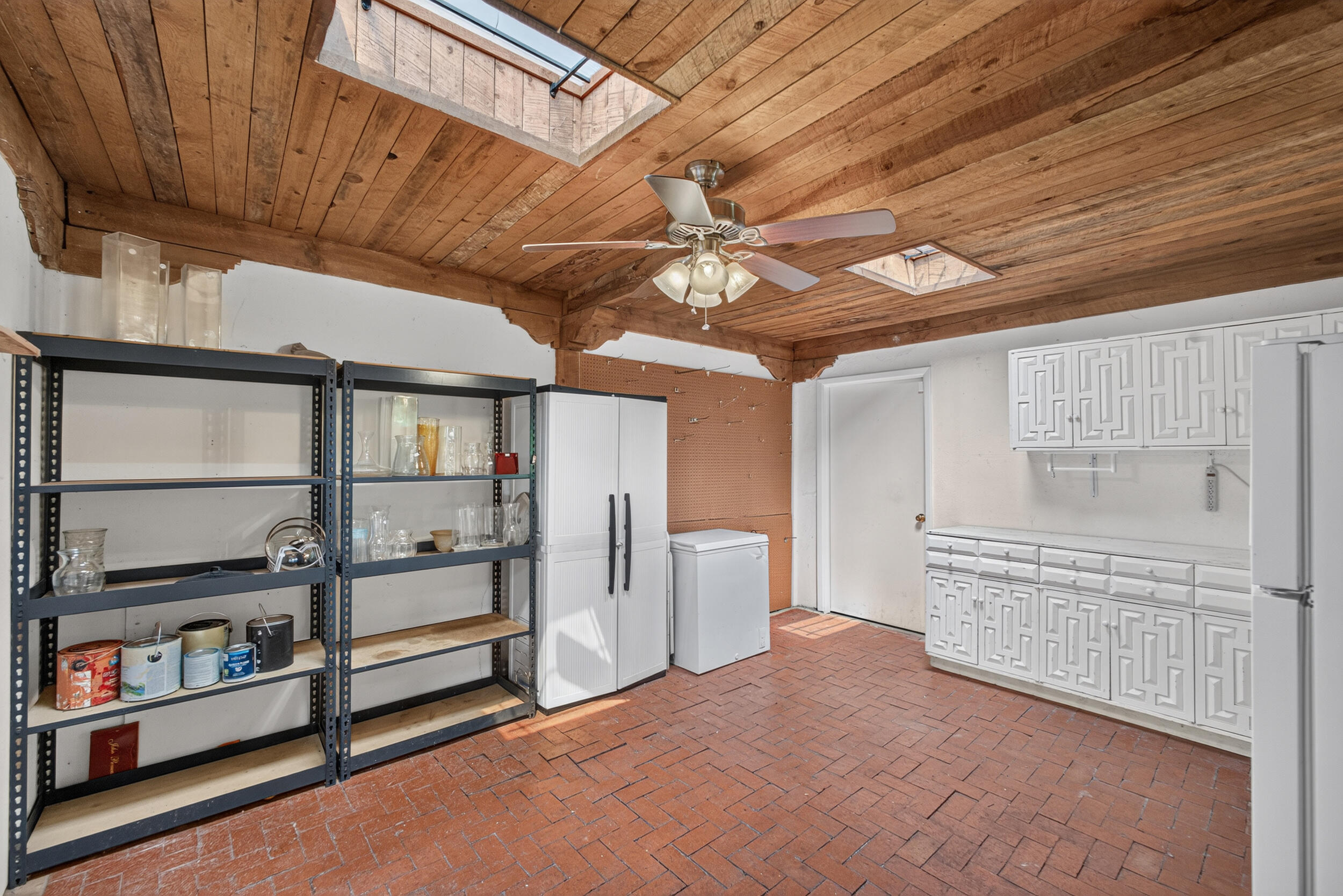 Photo 10 — 1207 Claire Court NW