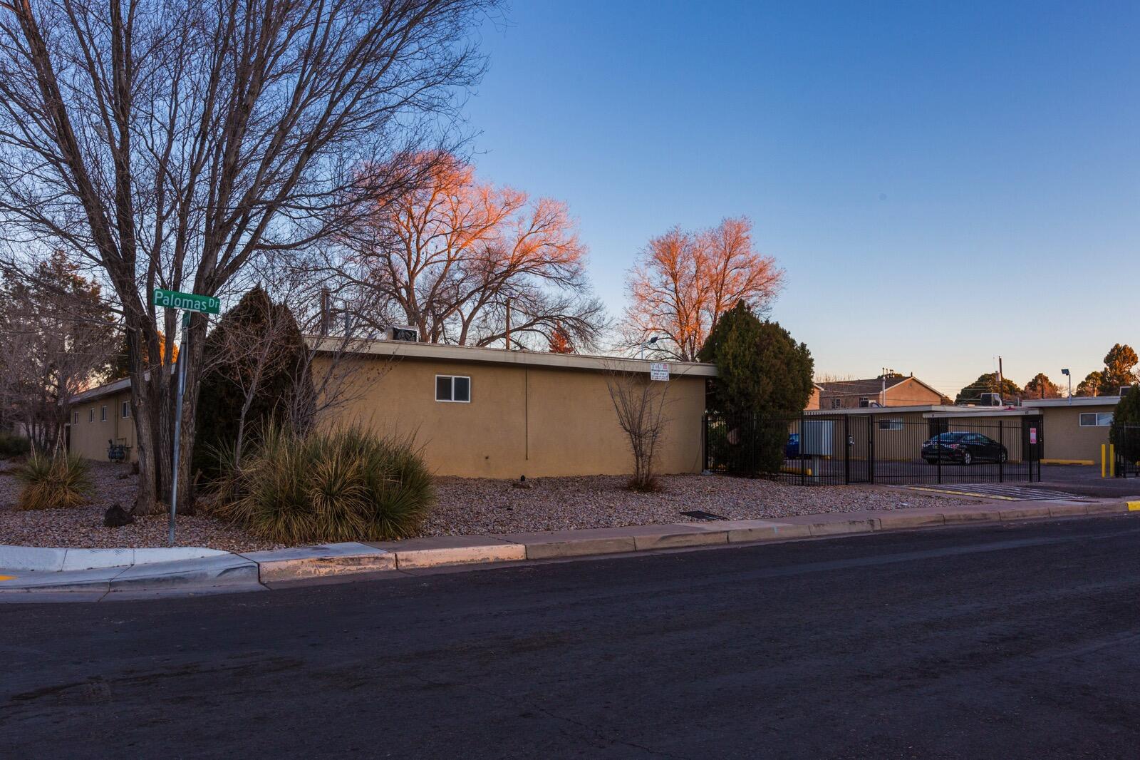 Photo 5 — 1104 Palomas Drive SE