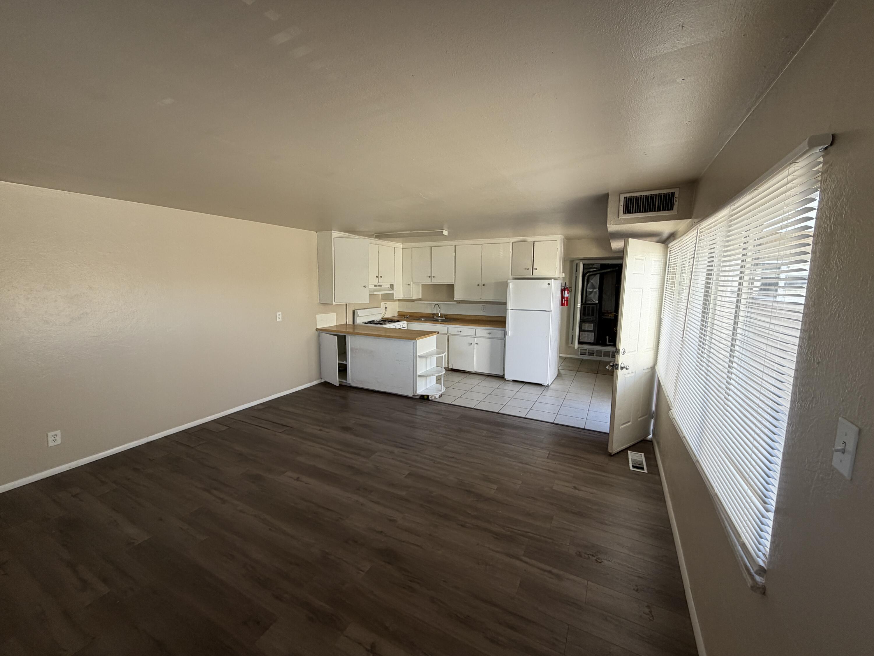 Photo 9 — 1104 Palomas Drive SE