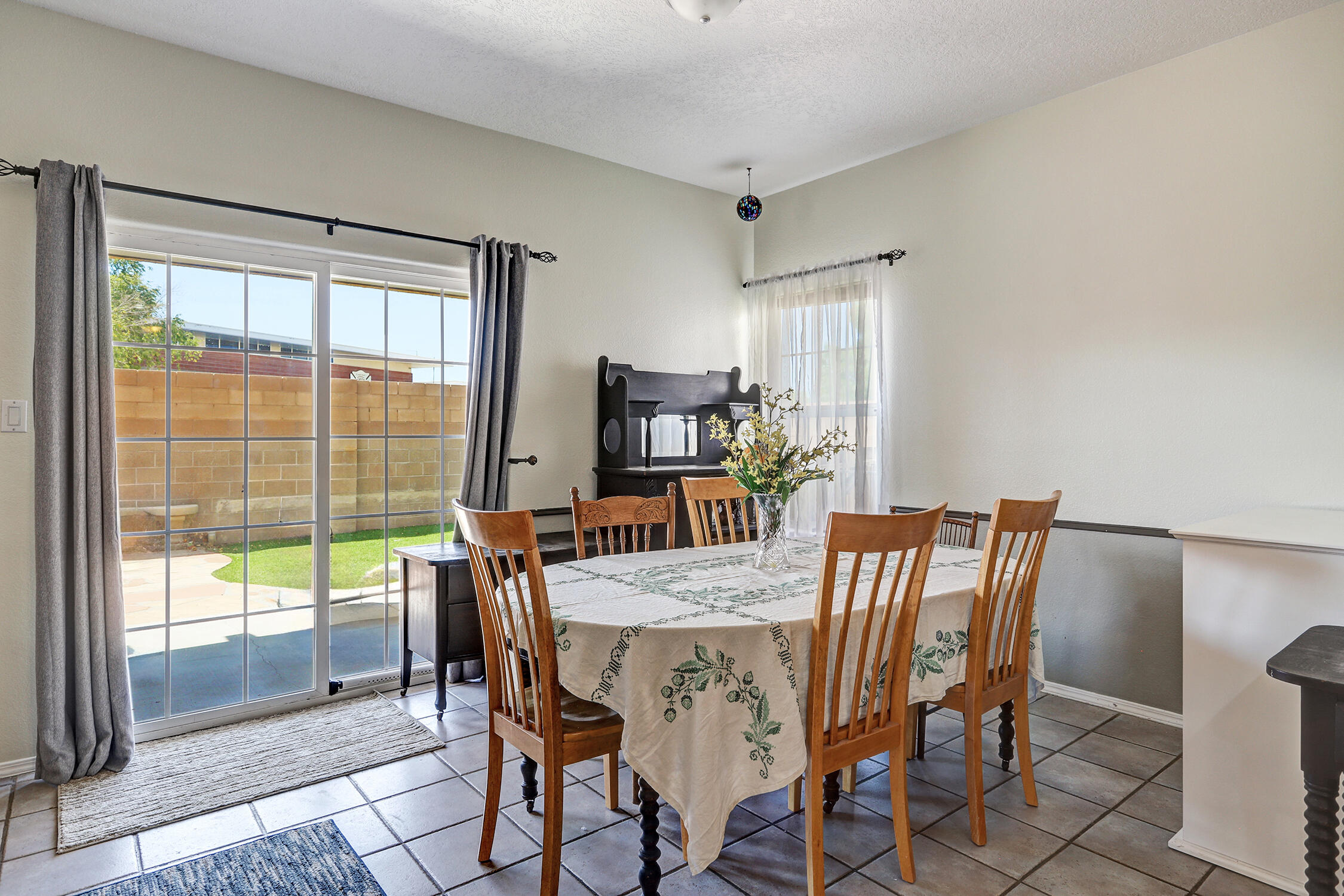 Photo 19 — 7516 Peregrine Road NE
