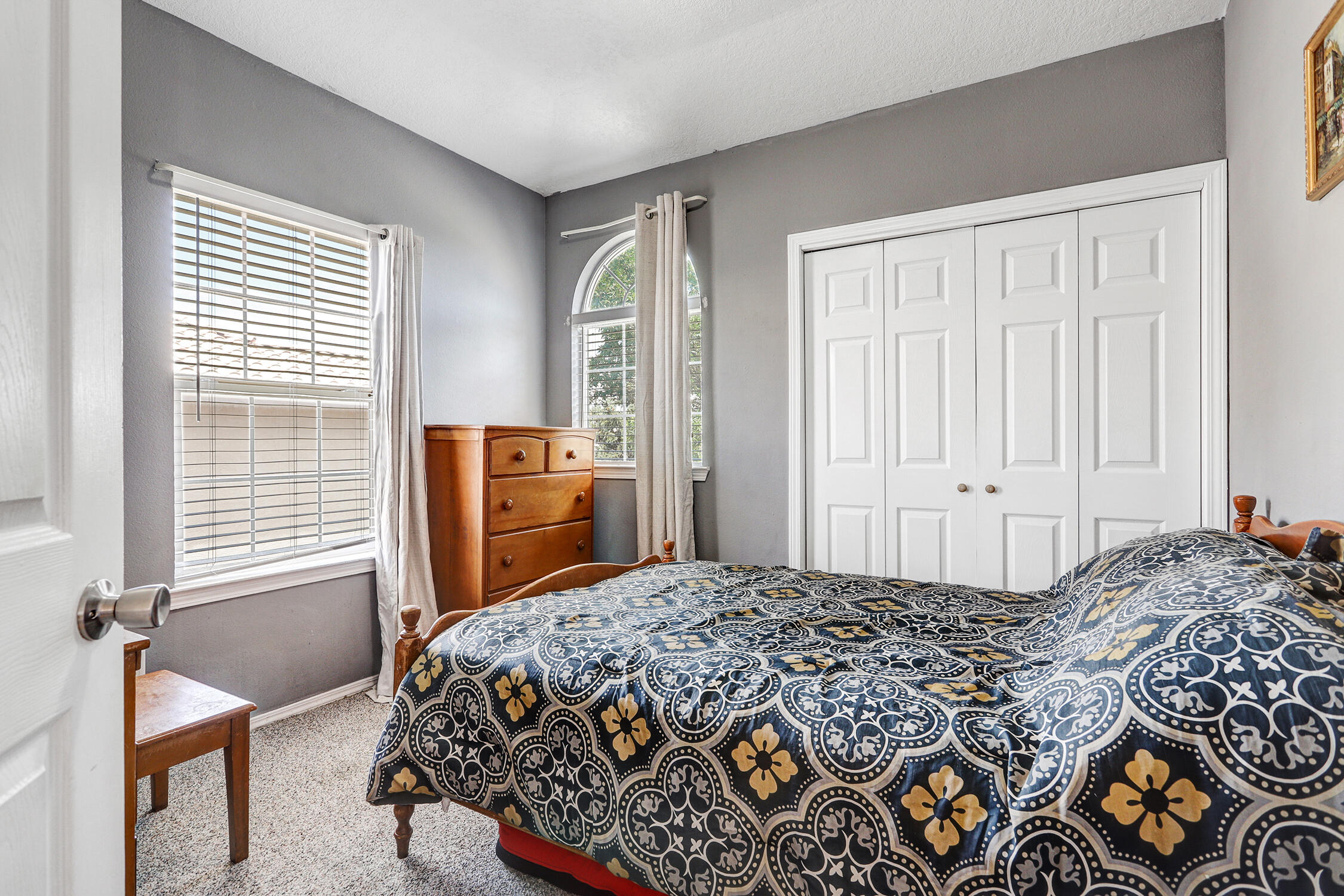 Photo 11 — 7516 Peregrine Road NE