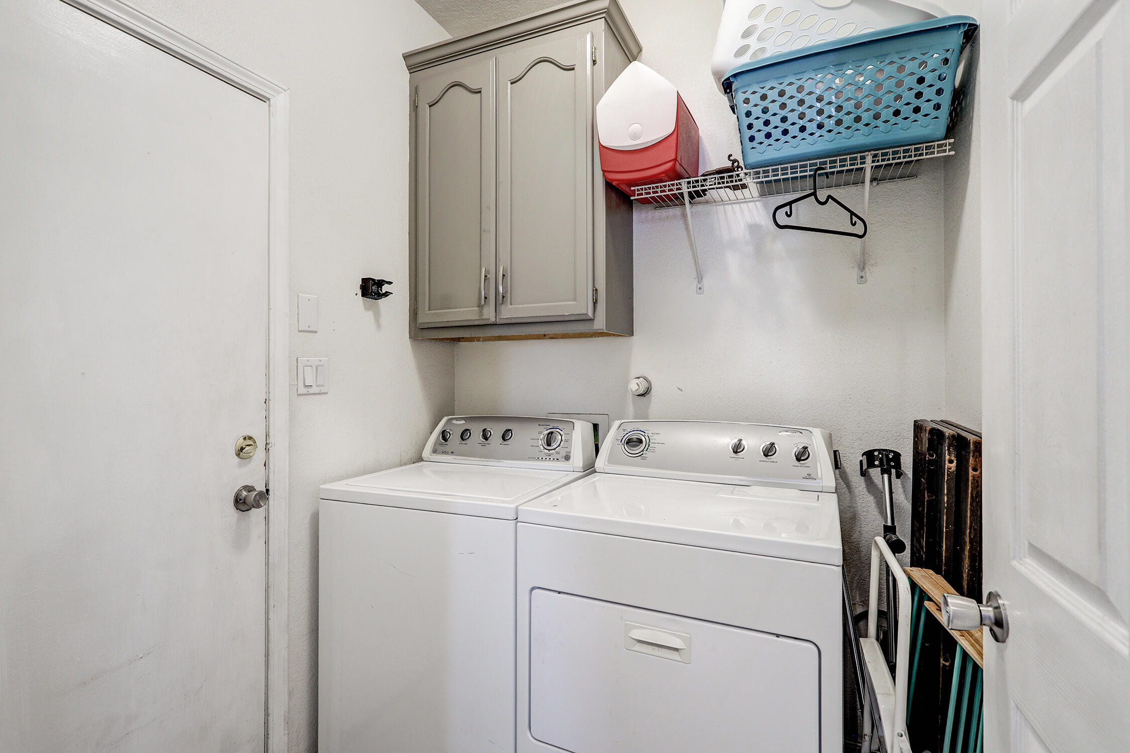Photo 7 — 7516 Peregrine Road NE