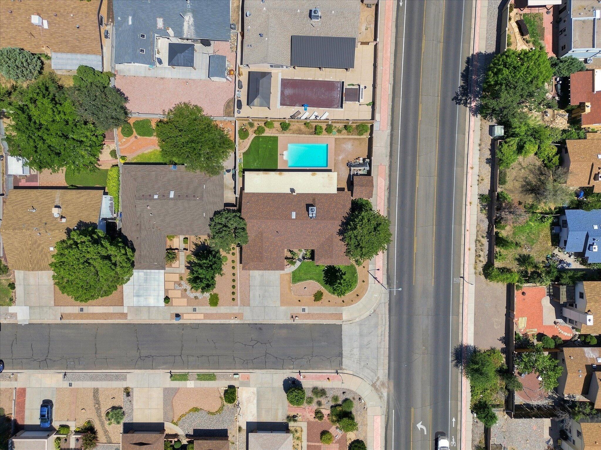 Photo 7 — 5300 Dee Drive NE