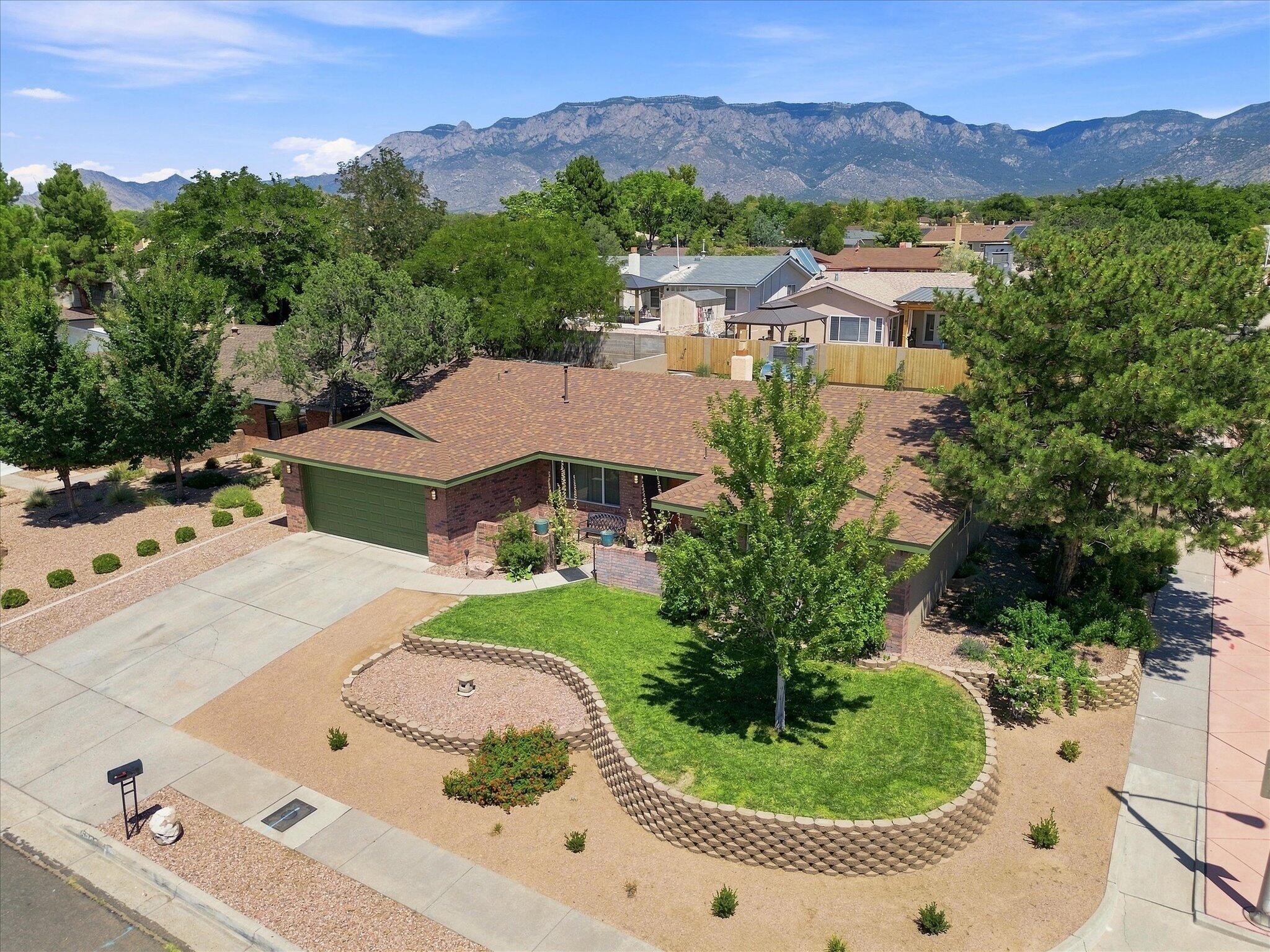 Photo 13 — 5300 Dee Drive NE