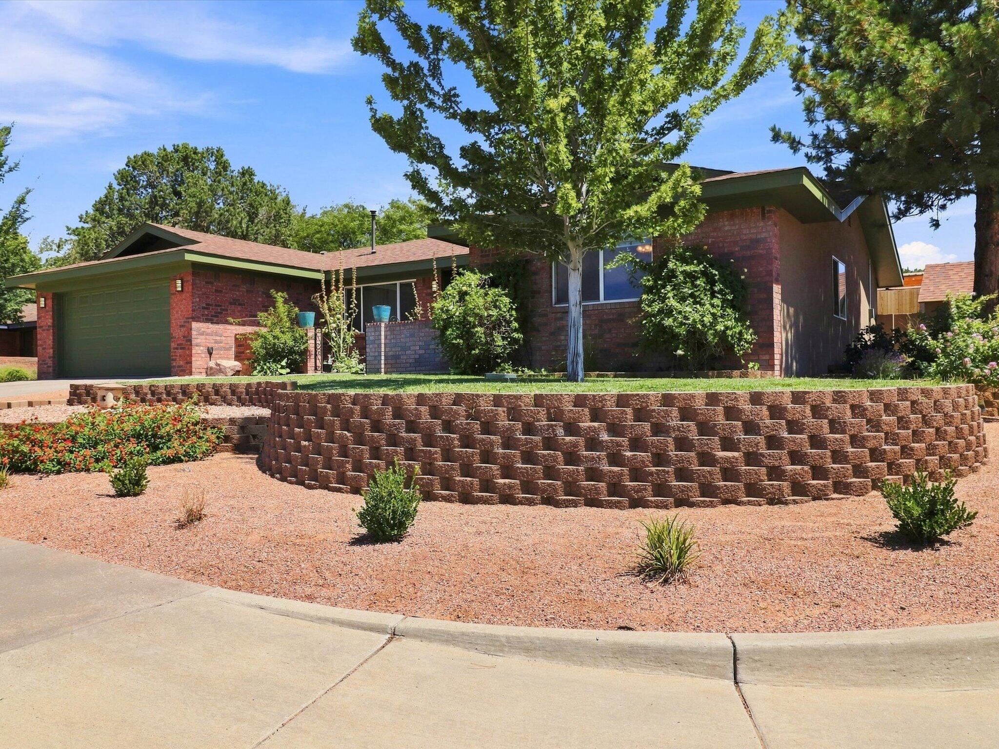 Photo 17 — 5300 Dee Drive NE