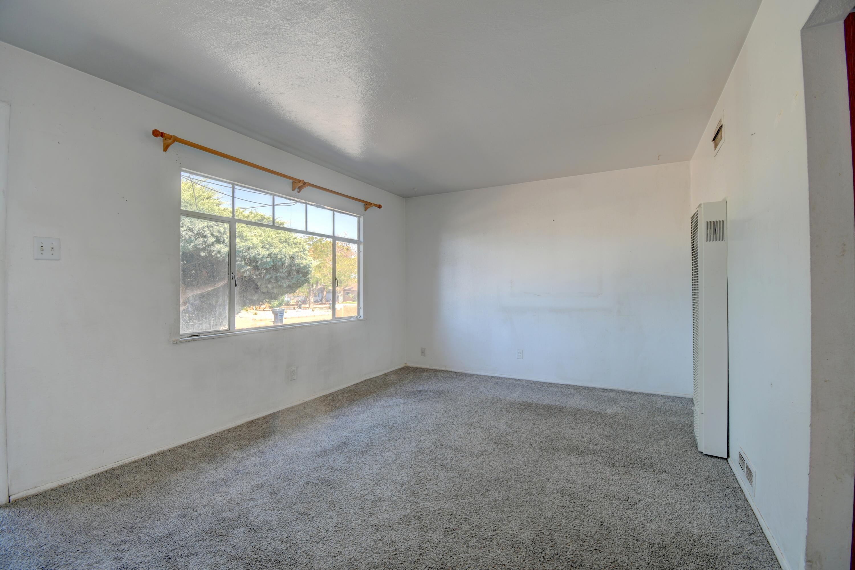 Photo 2 — 1536 Garcia Street NE