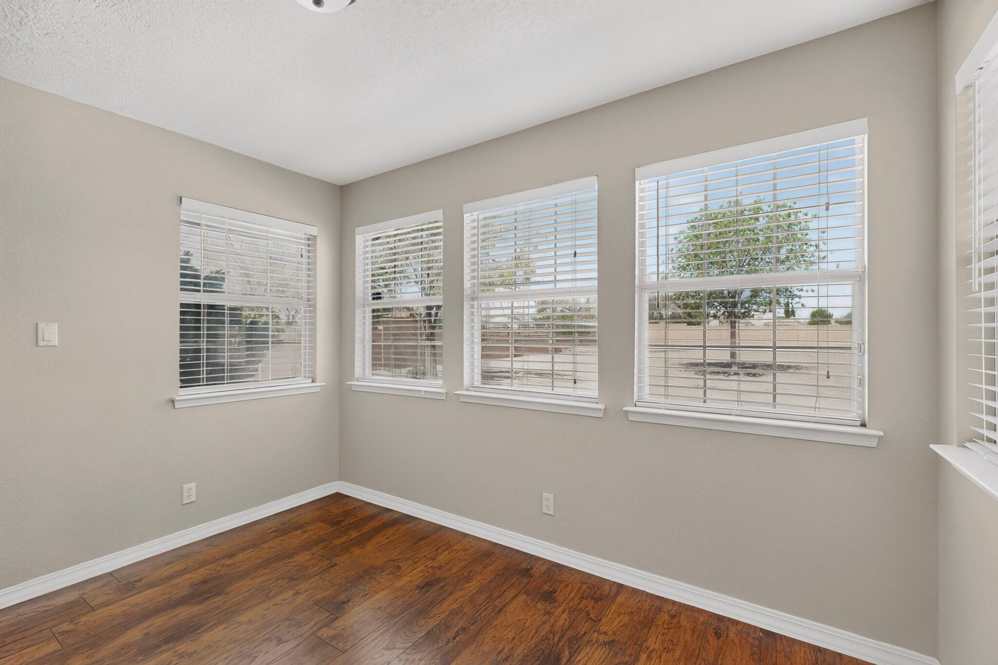 Photo 14 — 4017 Saint Andrews Drive SE