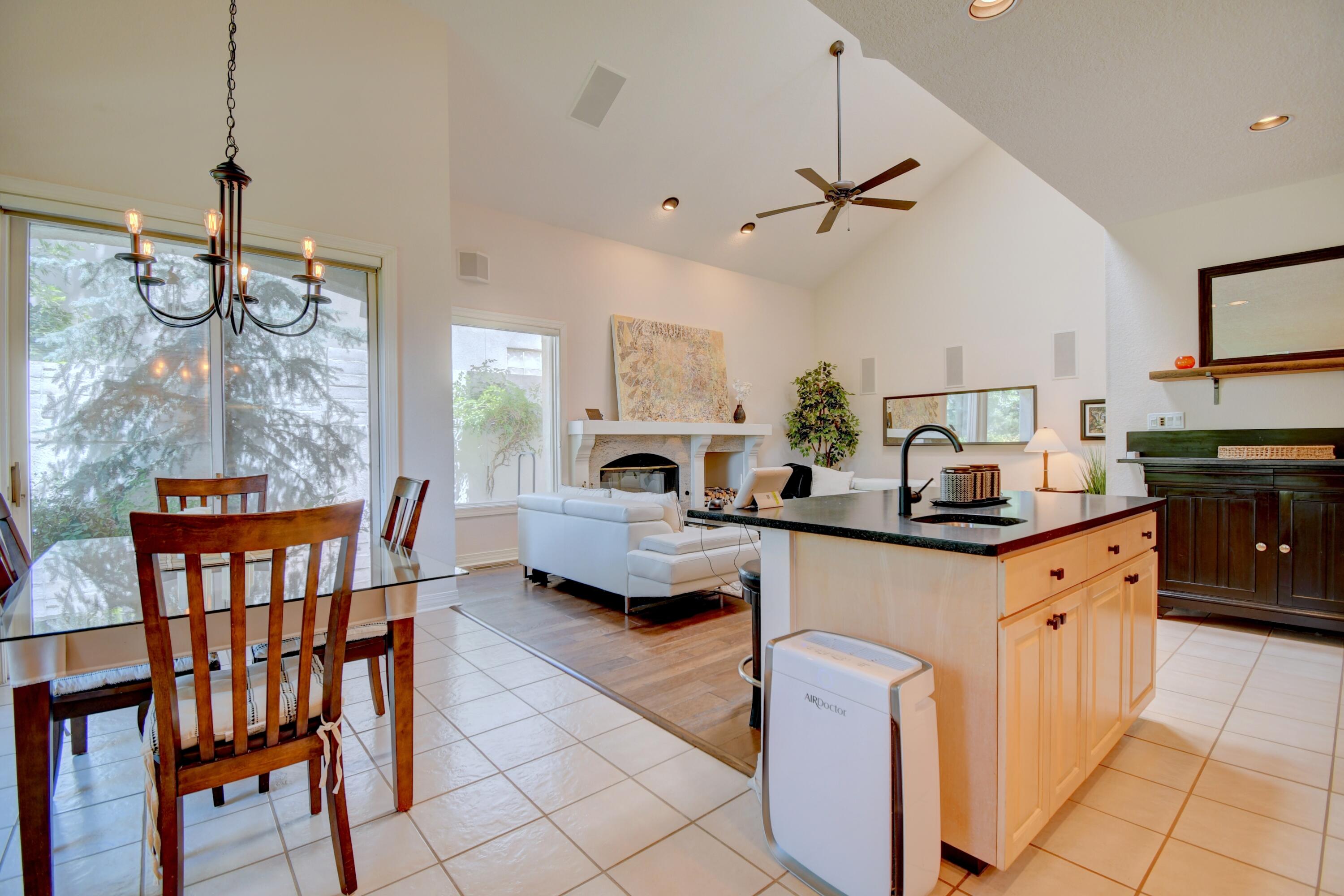Photo 5 — 11232 Woodmar Lane NE