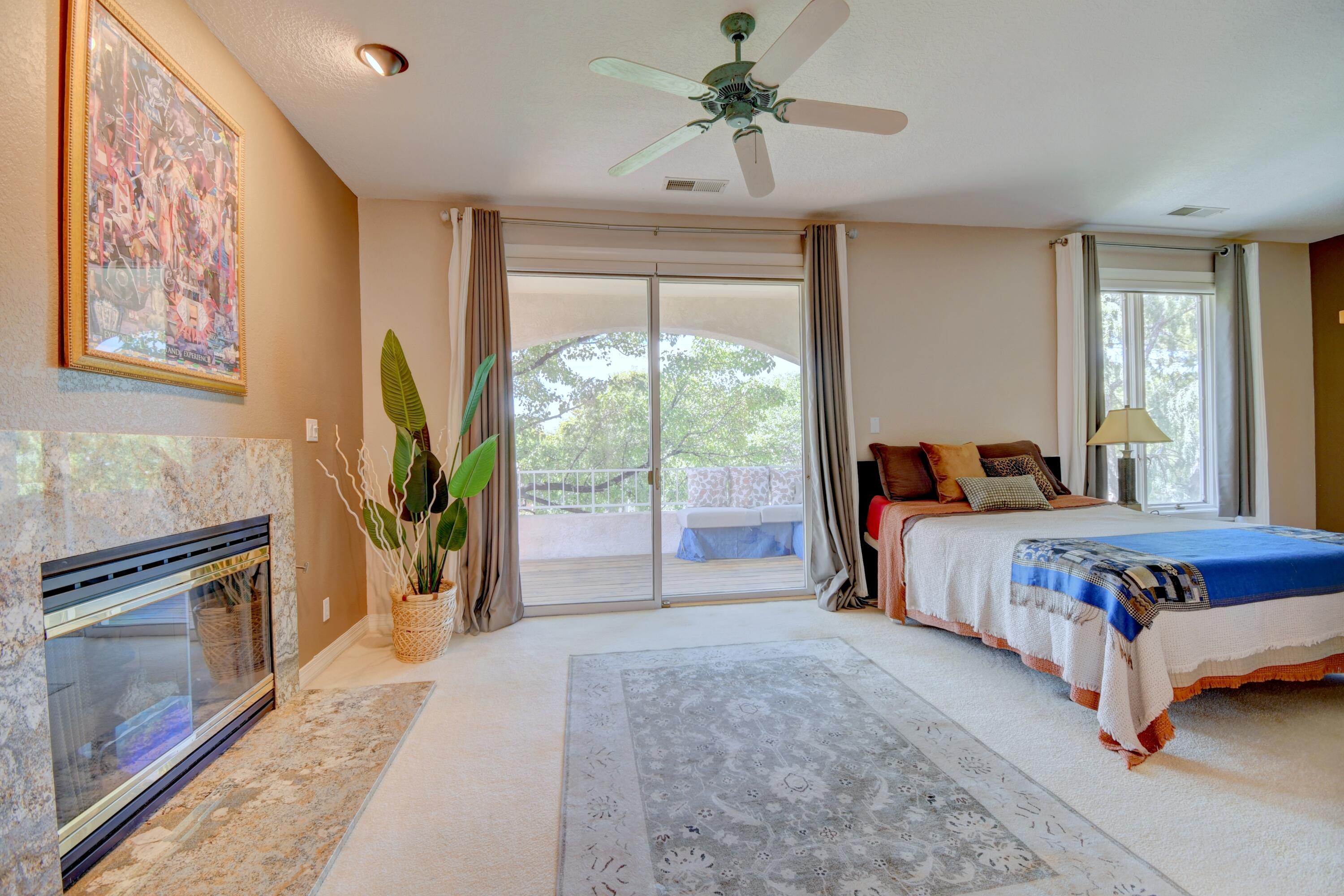 Photo 8 — 11232 Woodmar Lane NE