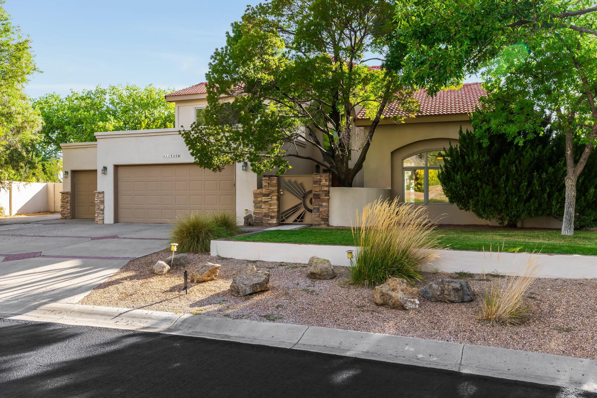 Photo 2 — 11920 Dusty Rose Road NE