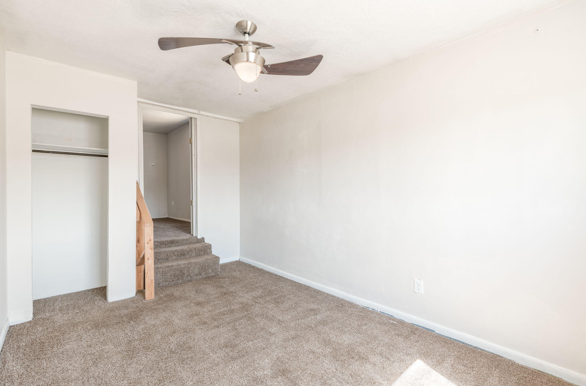 Photo 17 — 6413 Edith Boulevard NE