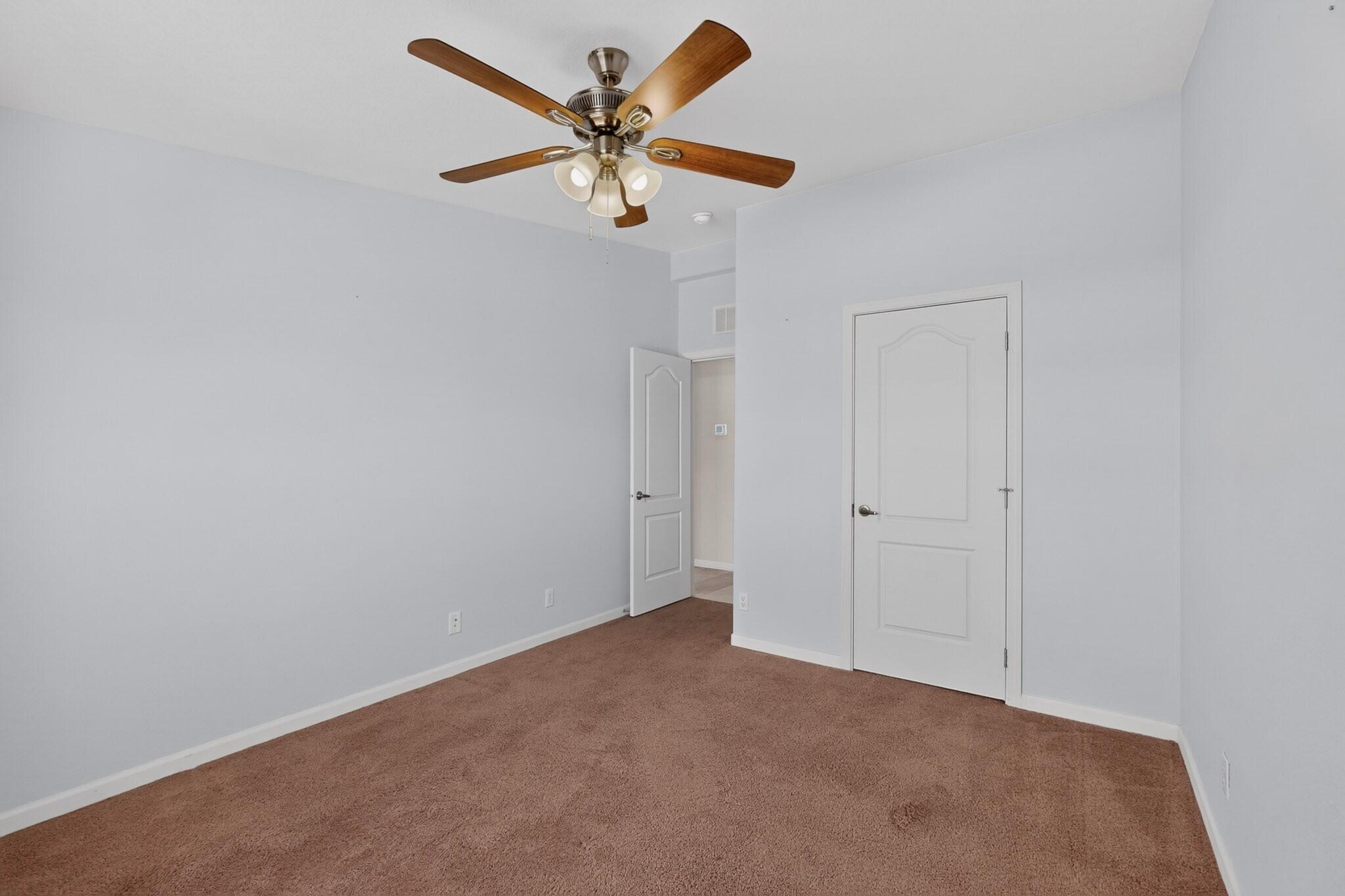 Photo 18 — 303 Sunrise Bluffs Drive