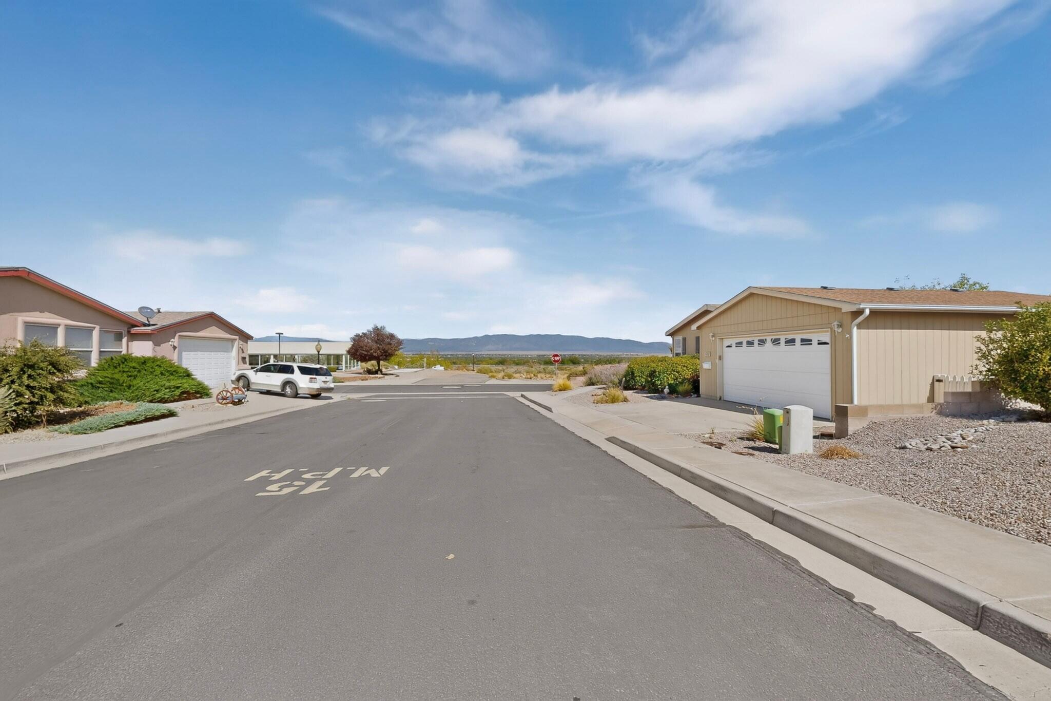 Photo 11 — 303 Sunrise Bluffs Drive