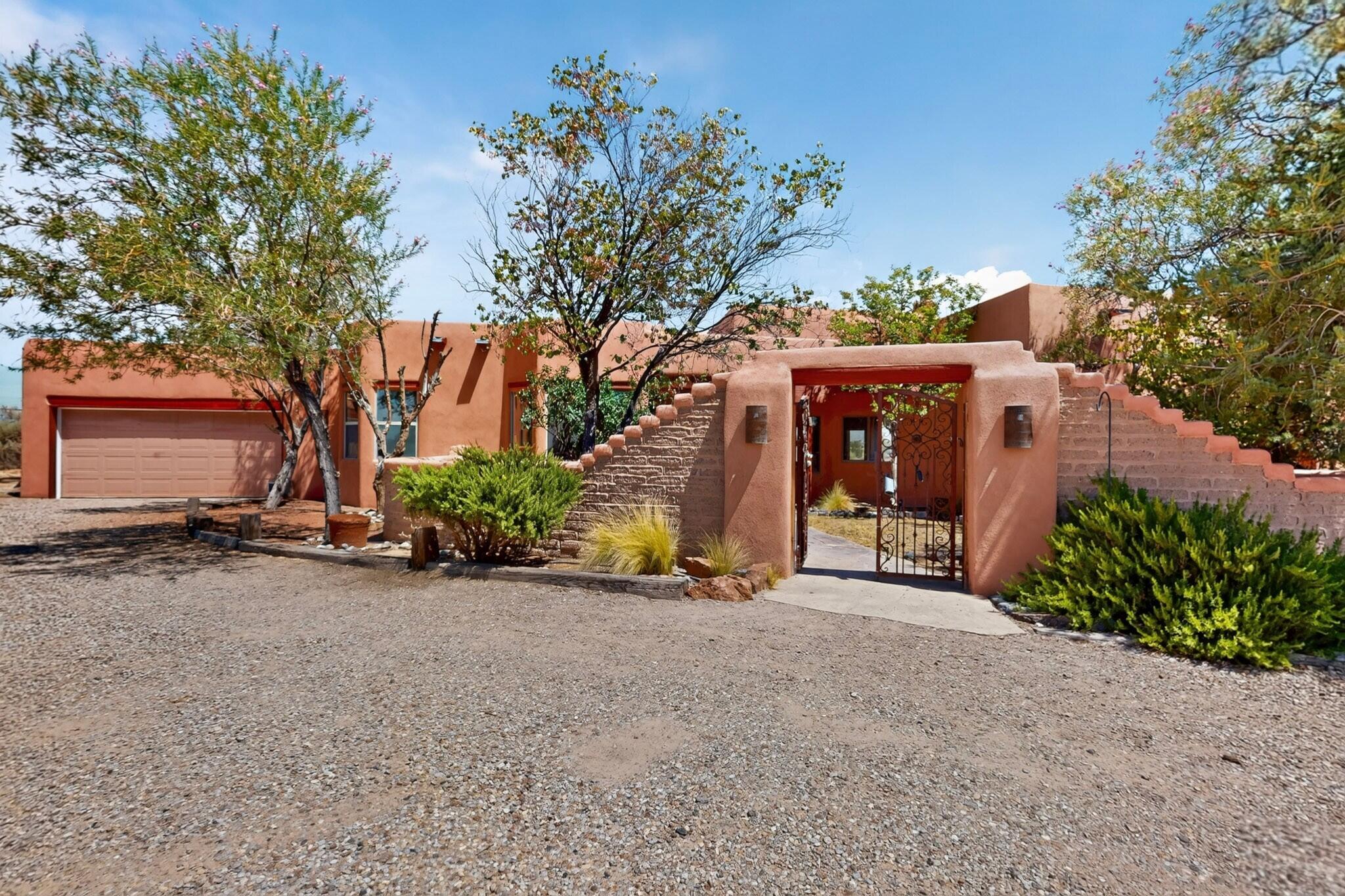 105 Keira Court, Corrales, NM 87048