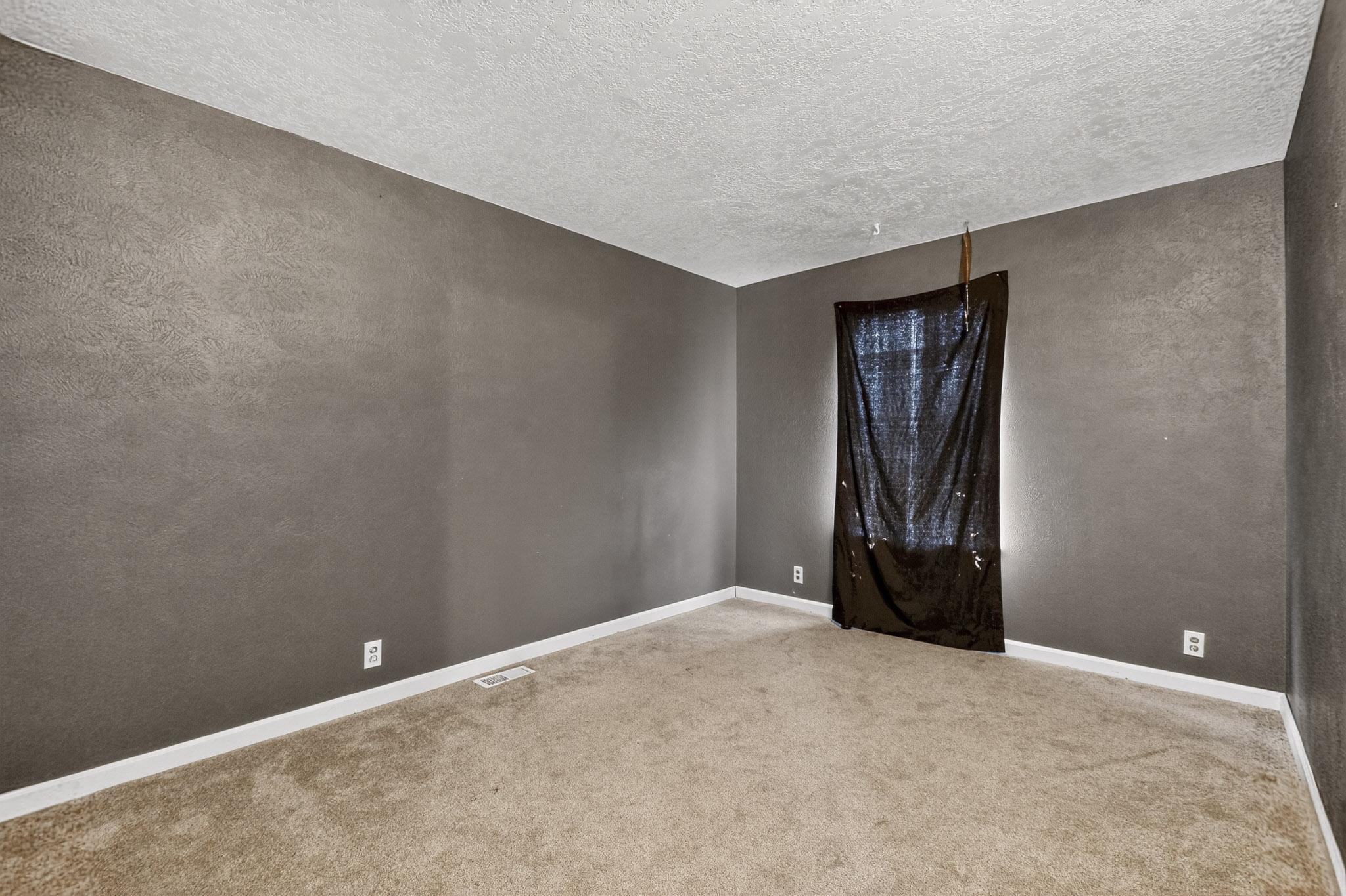 Photo 19 — 220 Shawnee Court SE