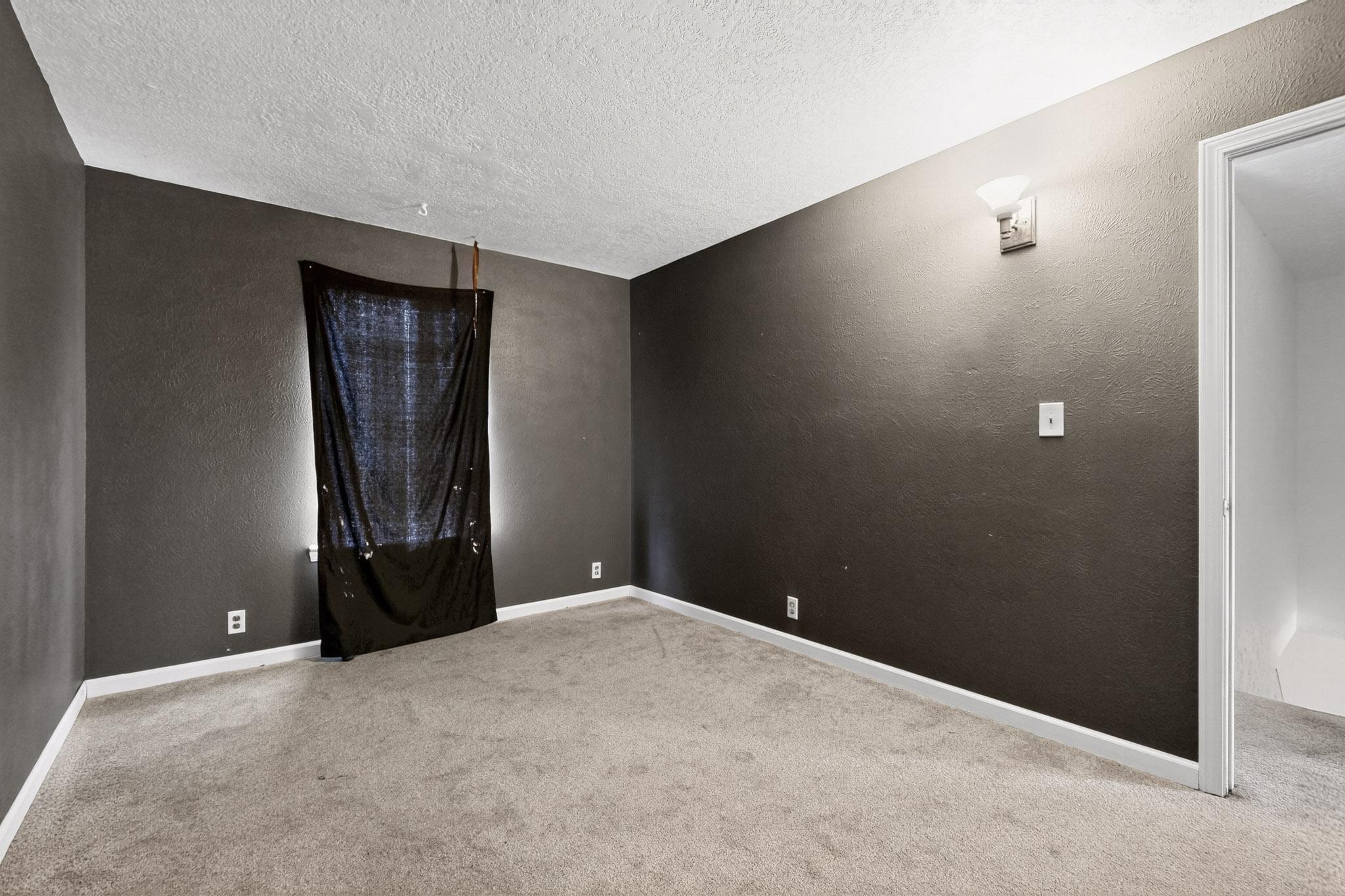 Photo 18 — 220 Shawnee Court SE