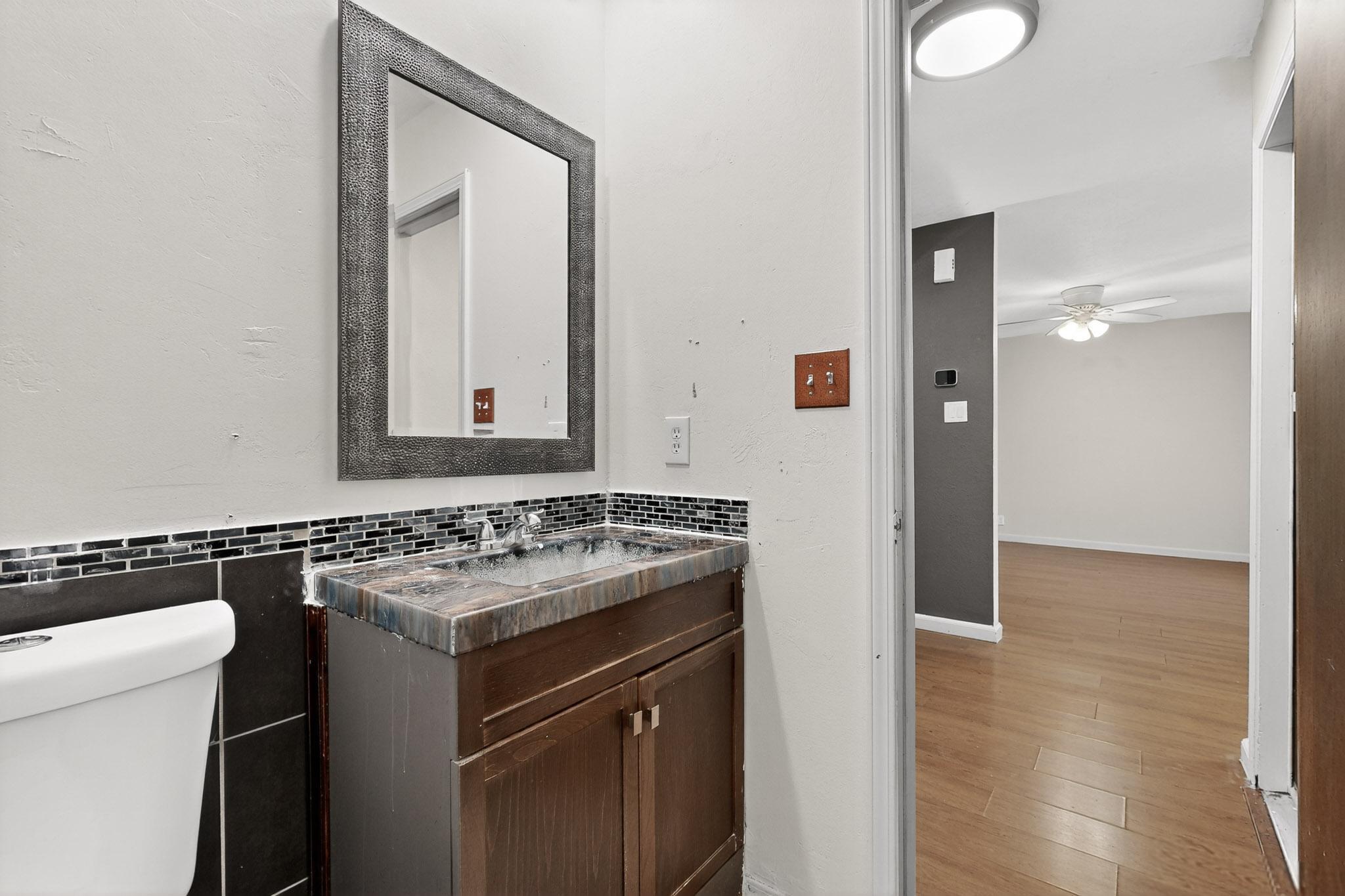 Photo 14 — 220 Shawnee Court SE