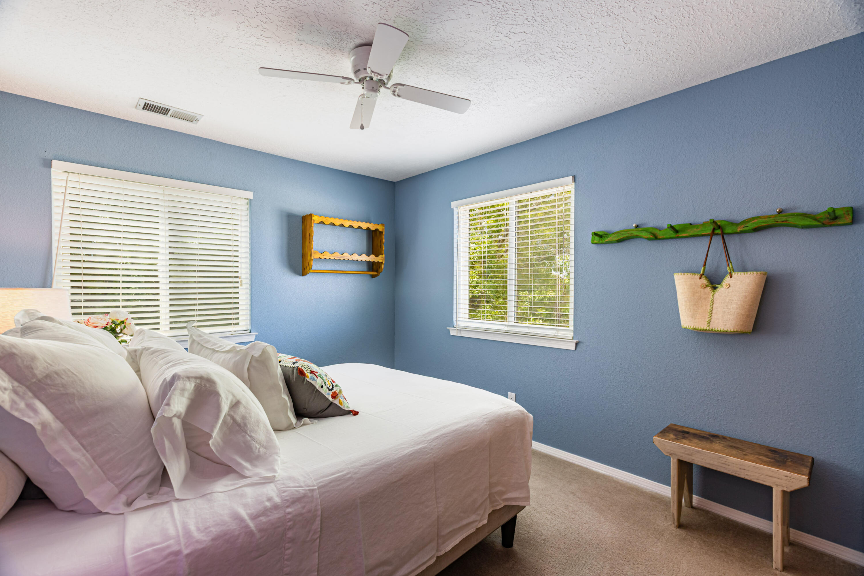 Photo 11 — 2900 Vista Del Rey NE UNIT 15B