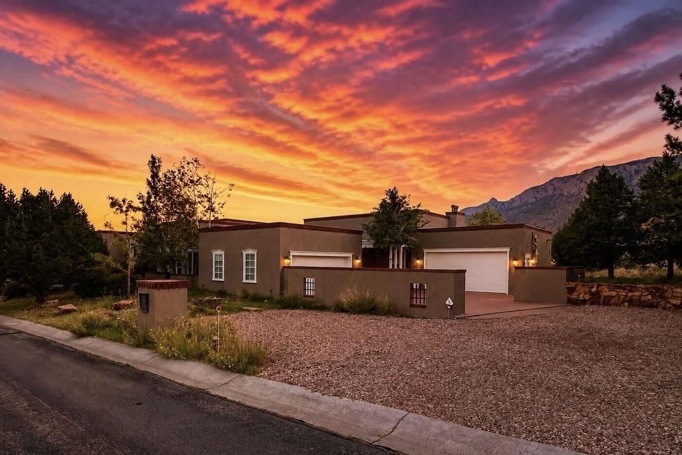 13401 Pino Canyon Place NE, Albuquerque, NM 87111