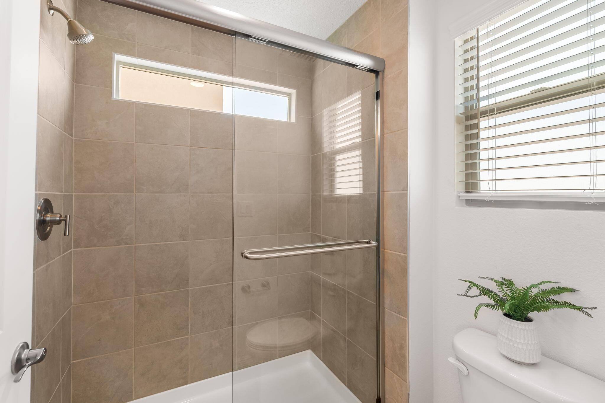 Photo 20 — 8924 Mountain Ash Avenue SW