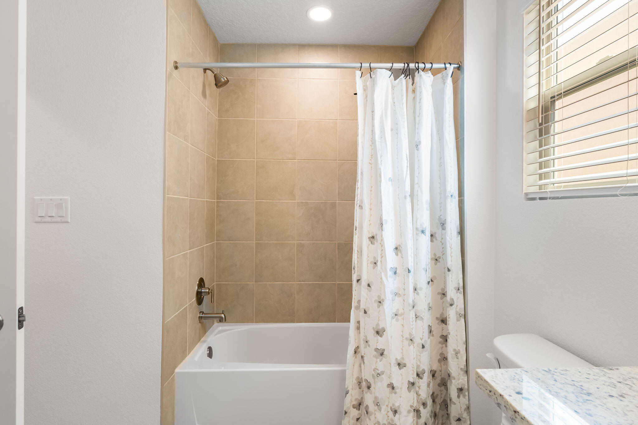 Photo 15 — 8924 Mountain Ash Avenue SW