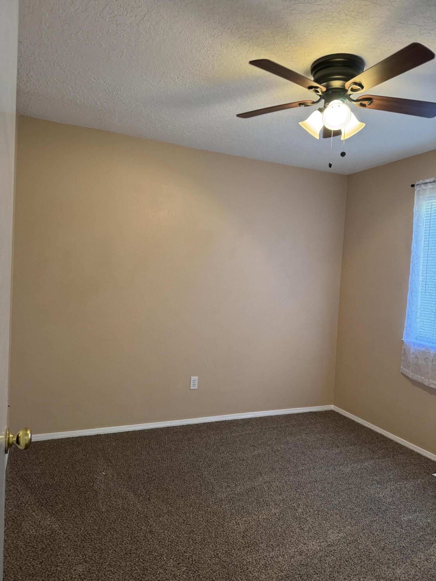 Photo 17 — 256 Glenridge Park Lane NE