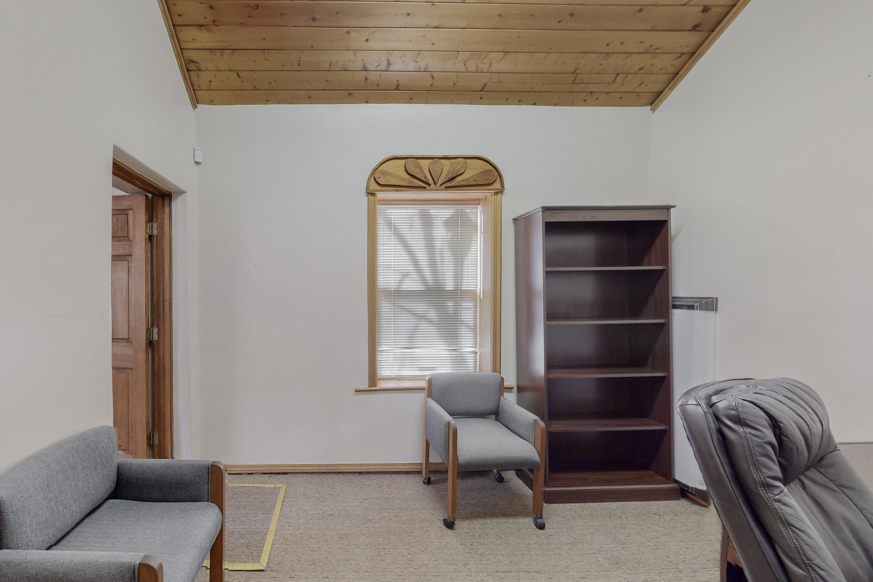 Photo 15 — 610 7th Street NW