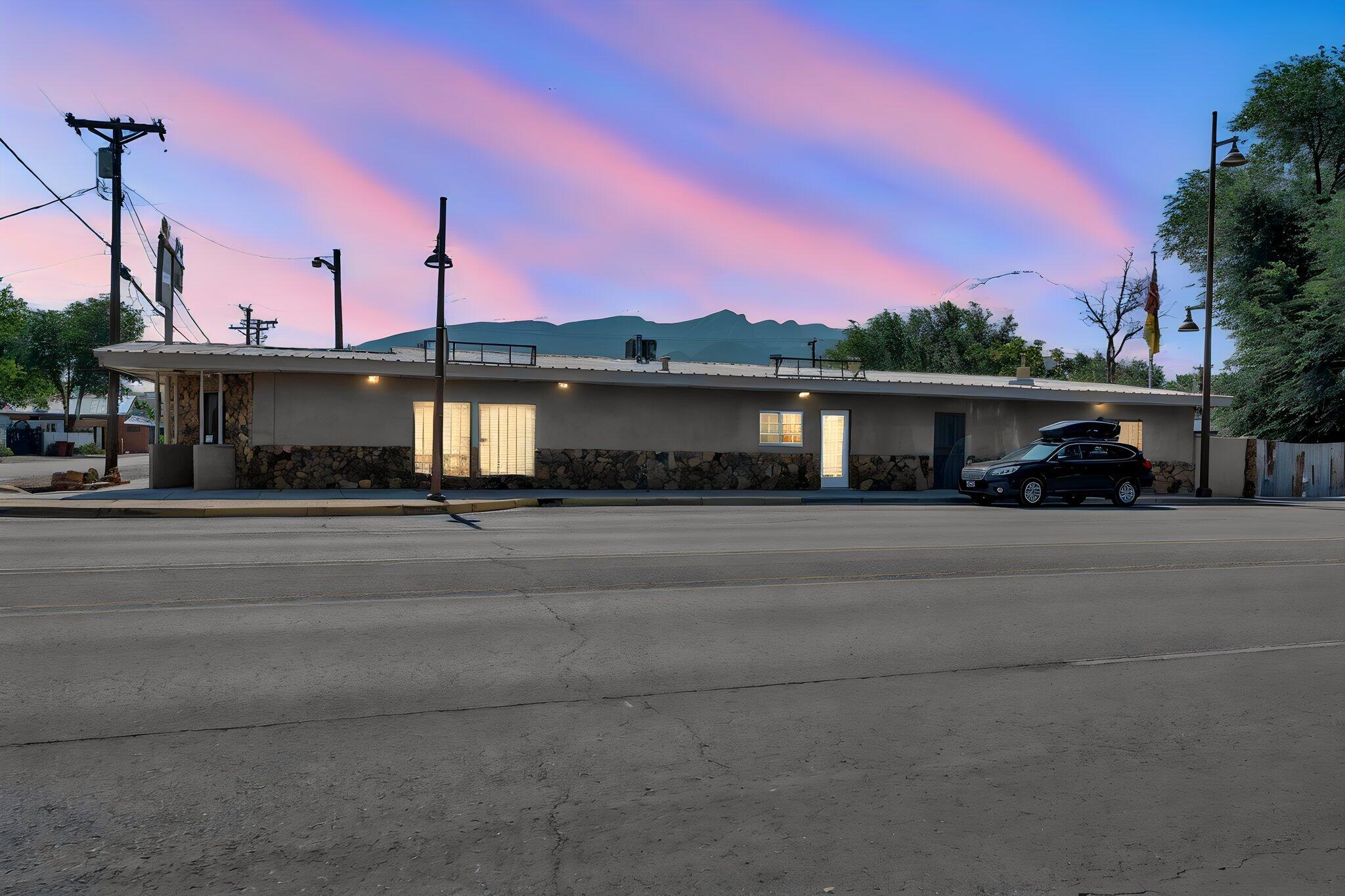 Photo 9 — 860 S Camino Del Pueblo