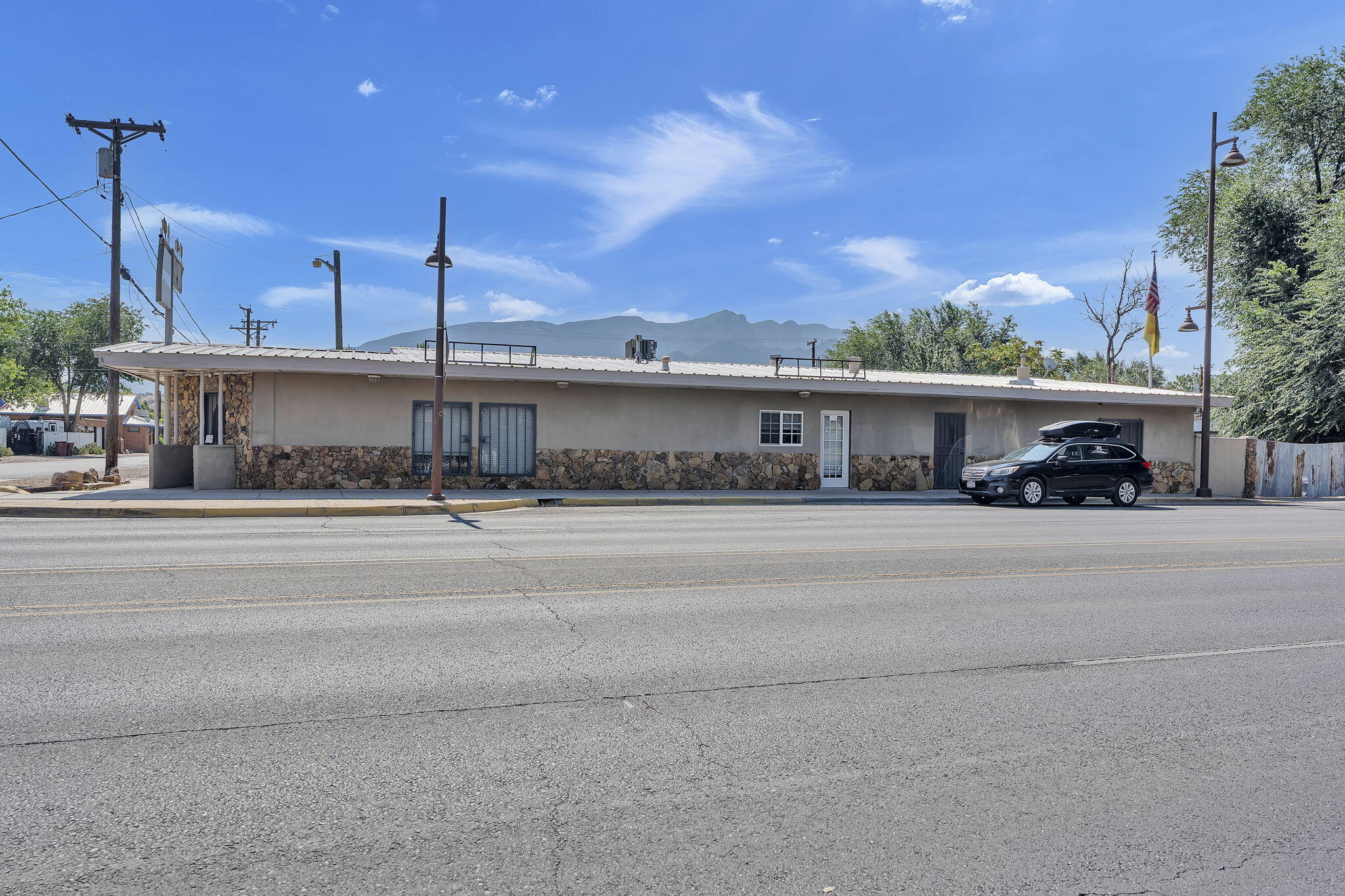 Photo 7 — 860 S Camino Del Pueblo
