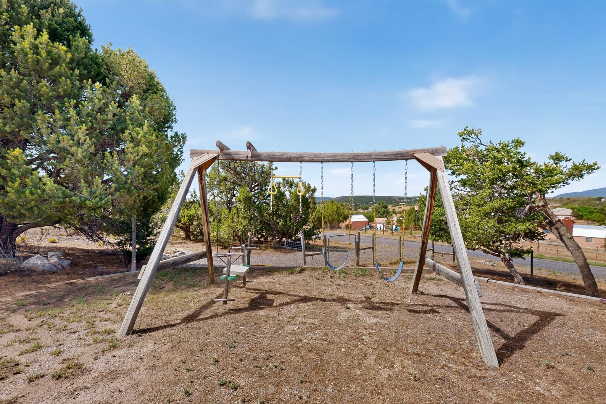 Photo 6 — 51 Crestview Road