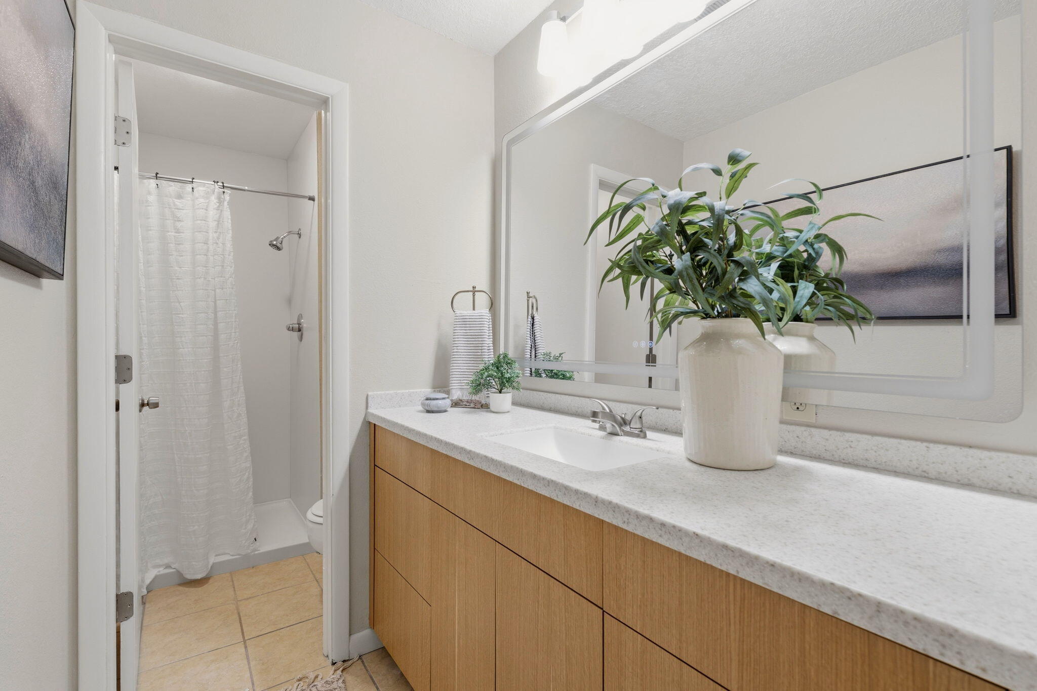 Photo 13 — 6413 Colleen Avenue NE
