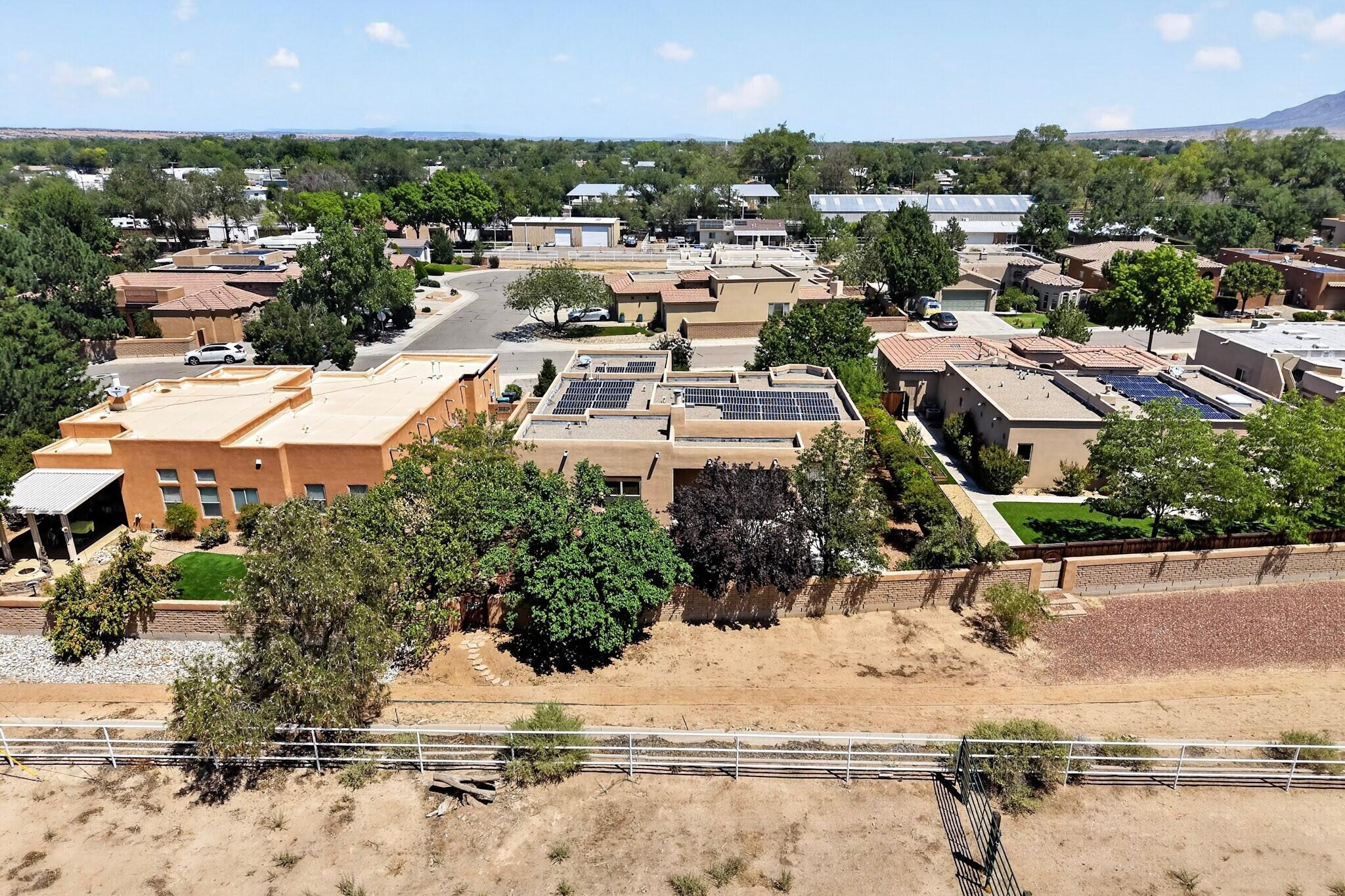 Photo 11 — 316 Cielito Lindo Place NW
