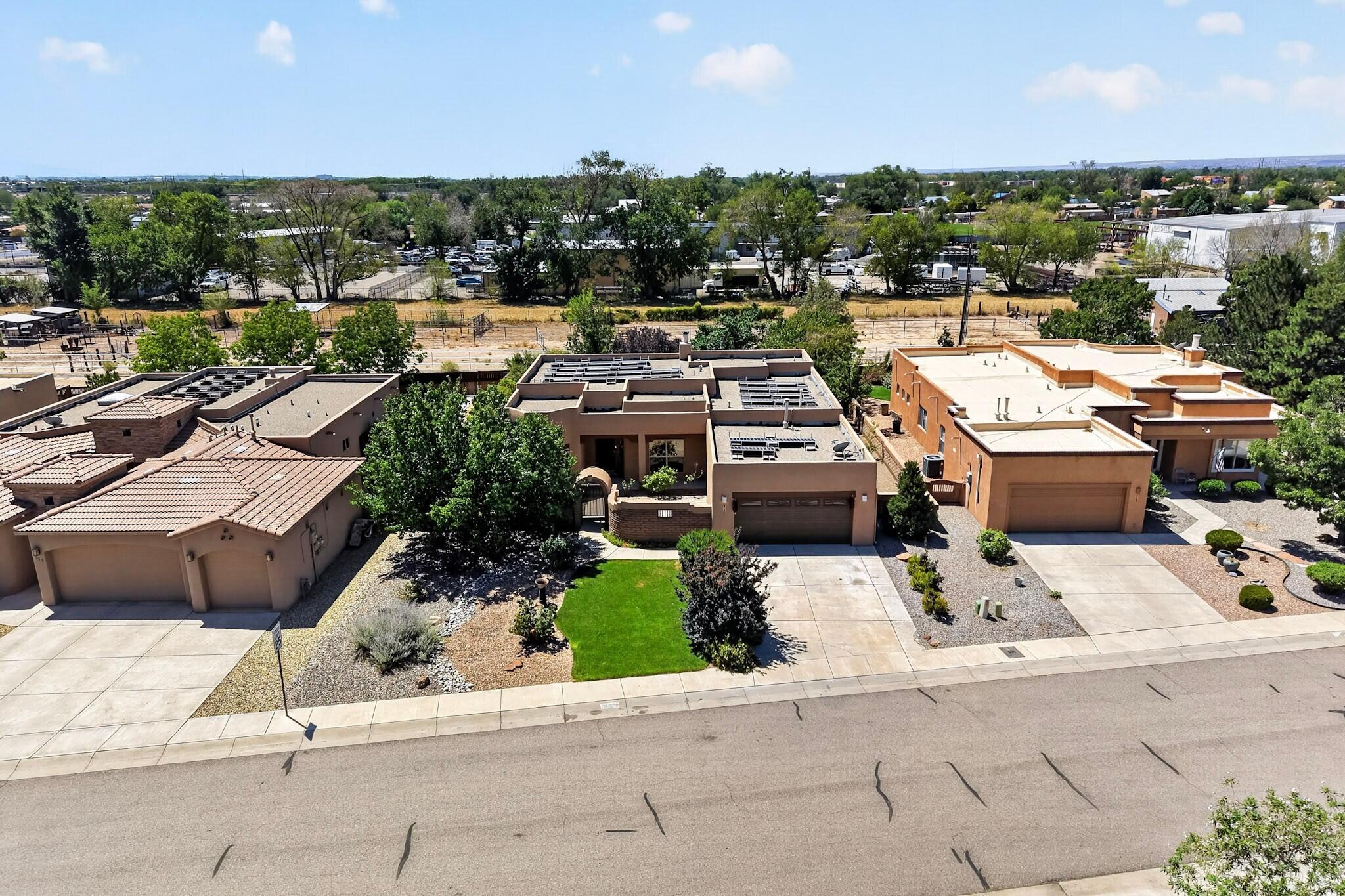 Photo 3 — 316 Cielito Lindo Place NW