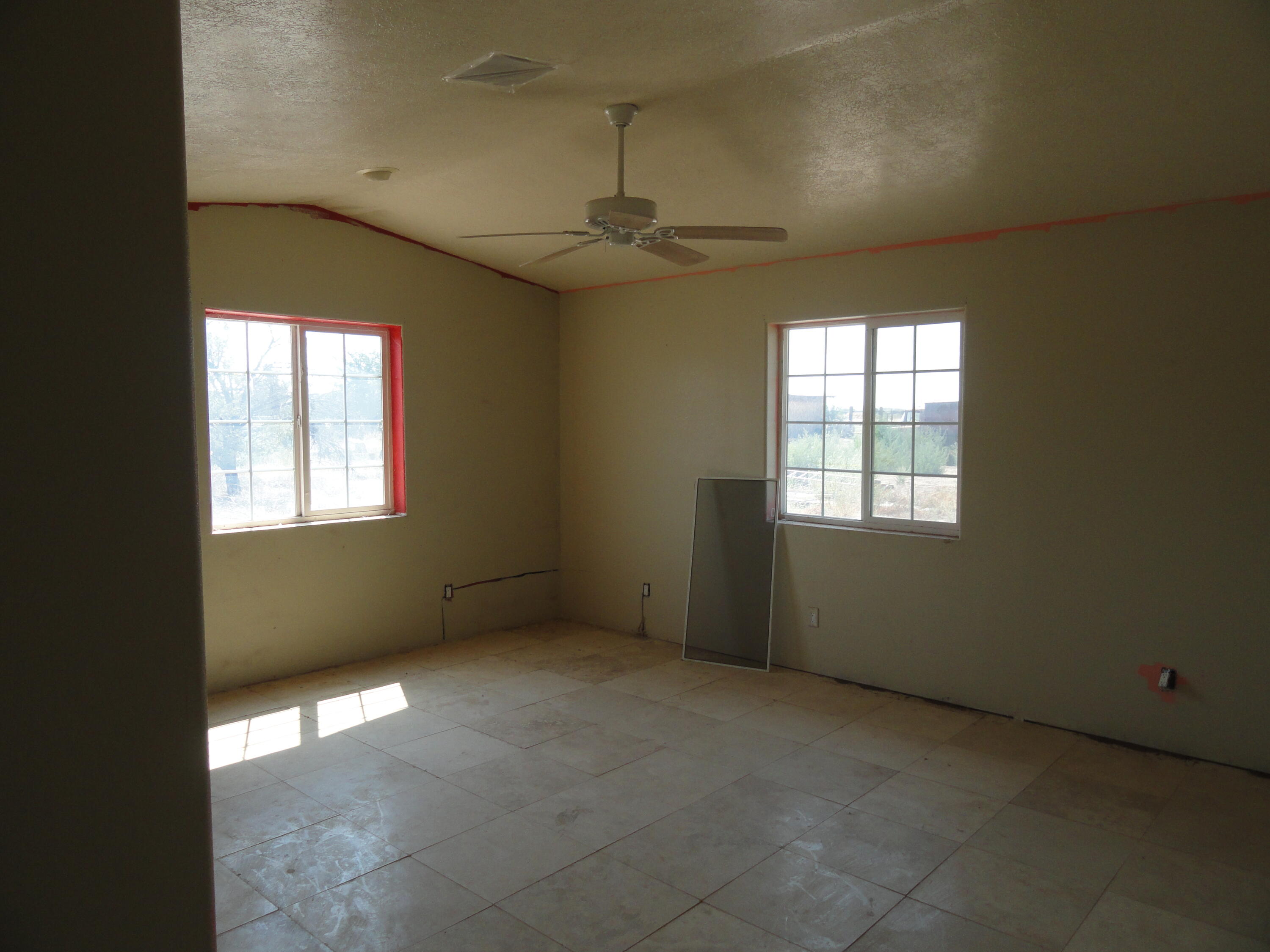 Photo 9 — 138 Marigold Avenue