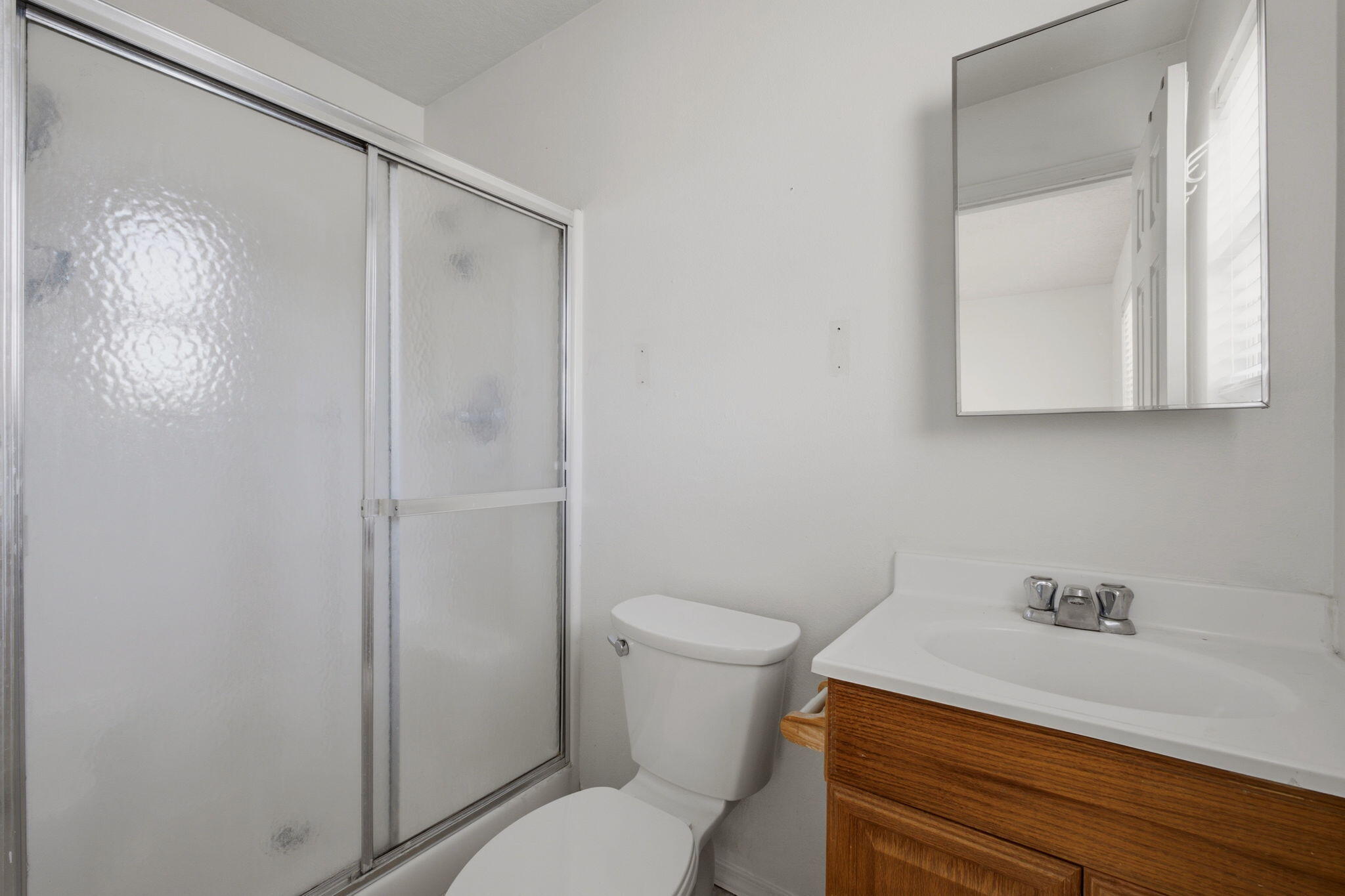 Photo 18 — 9329 Shoshone Road NE