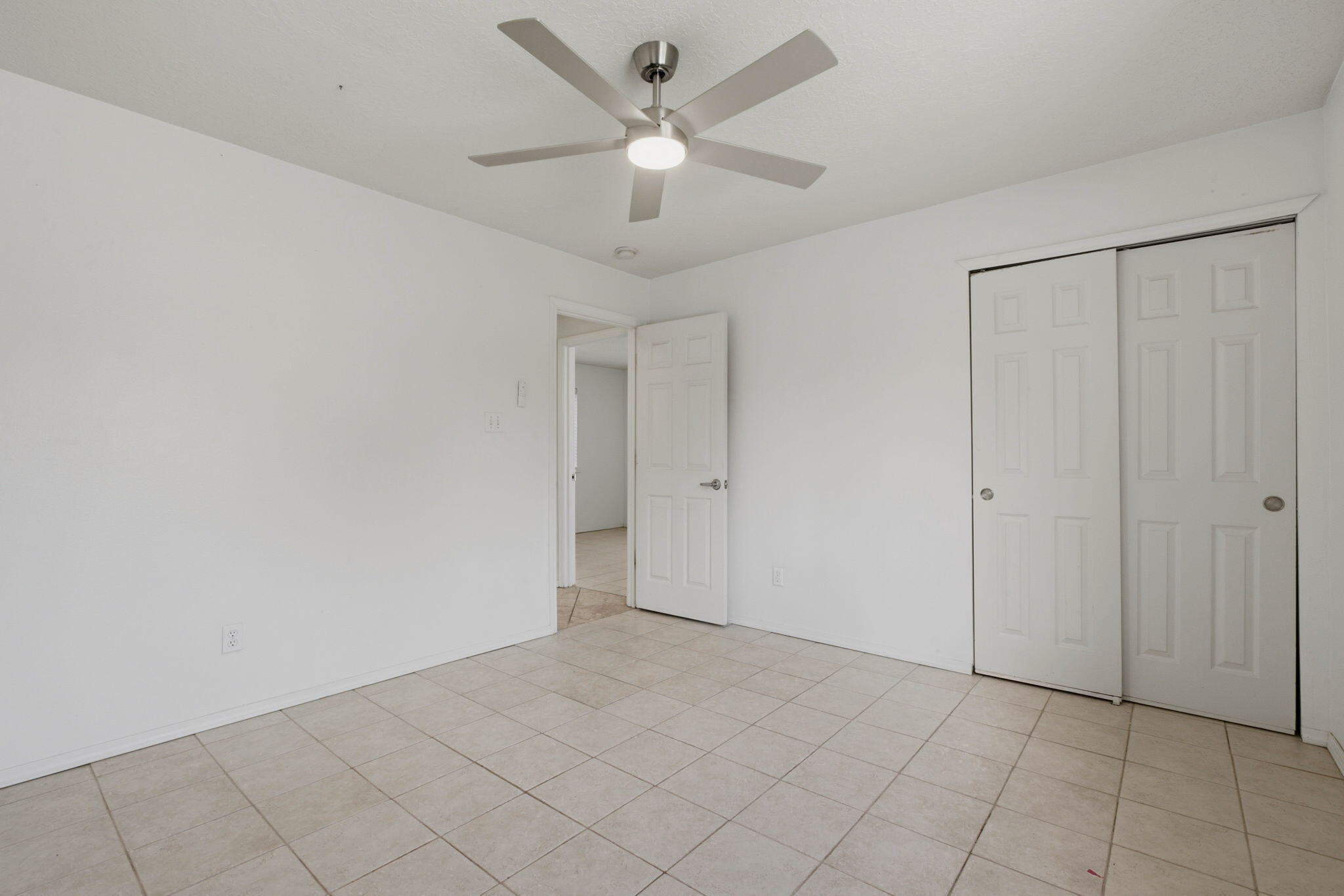 Photo 15 — 9329 Shoshone Road NE