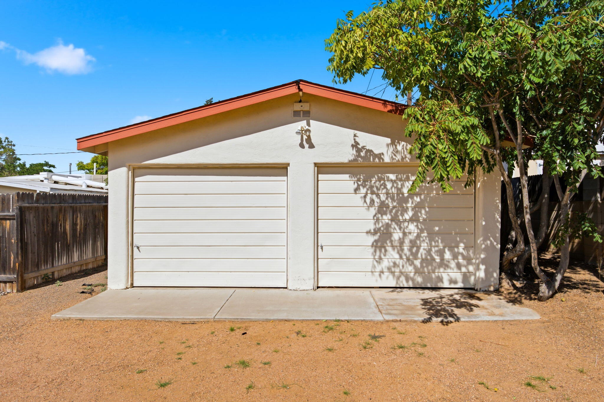 Photo 6 — 9329 Shoshone Road NE