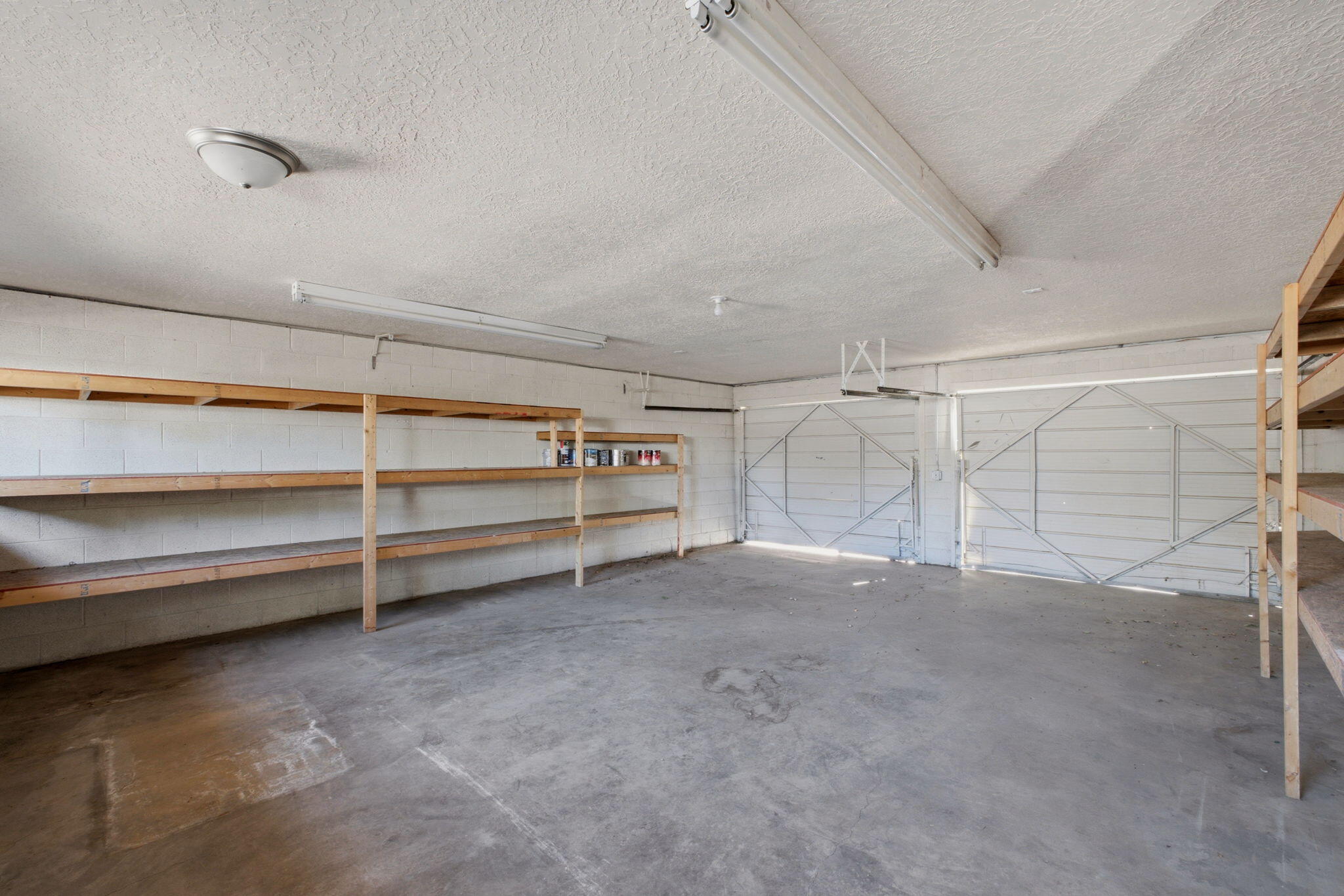 Photo 4 — 9329 Shoshone Road NE