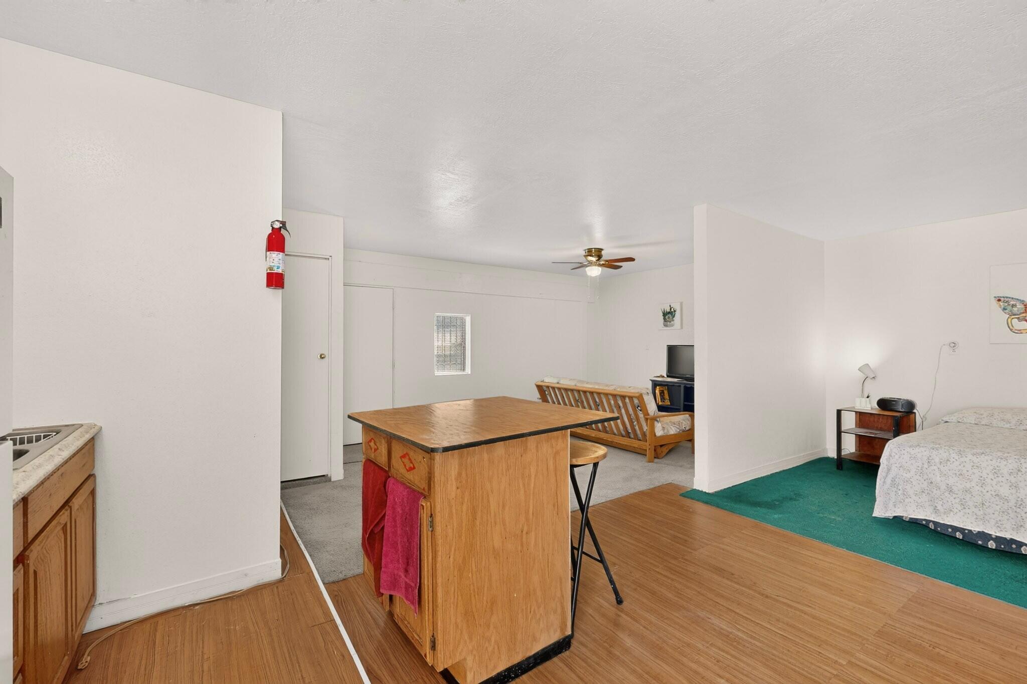 Photo 19 — 2723 Sierra Drive NE