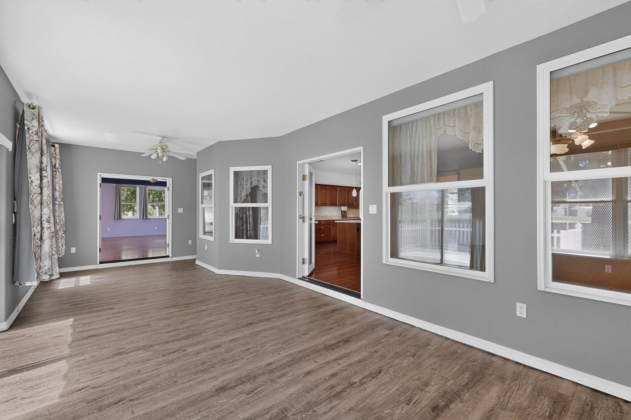 Photo 17 — 606 Willowbrook Lane