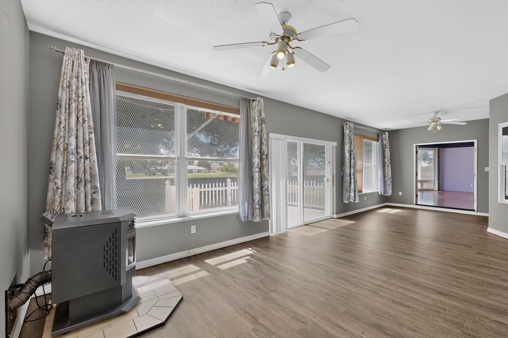 Photo 15 — 606 Willowbrook Lane
