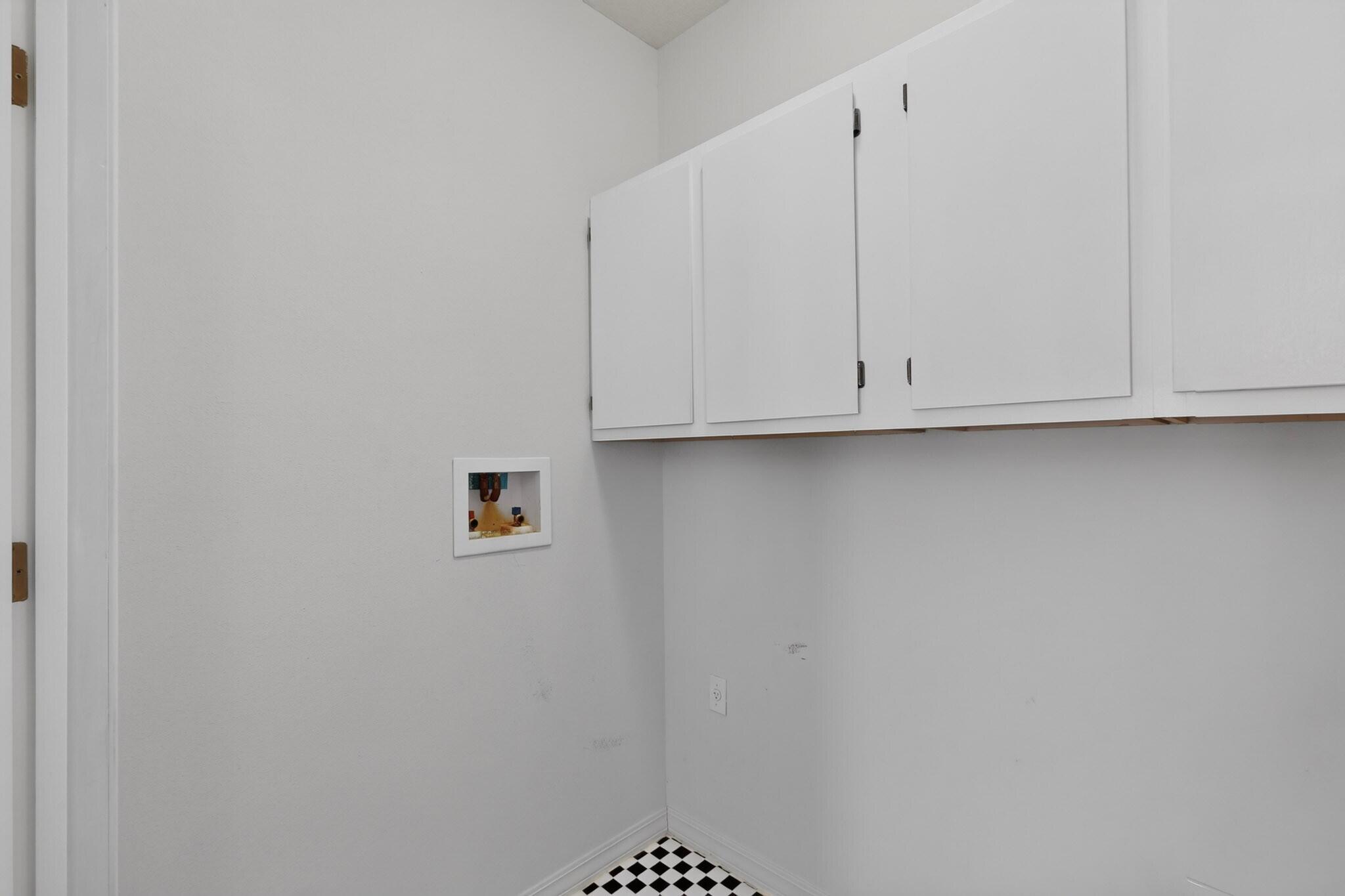 Photo 12 — 606 Willowbrook Lane