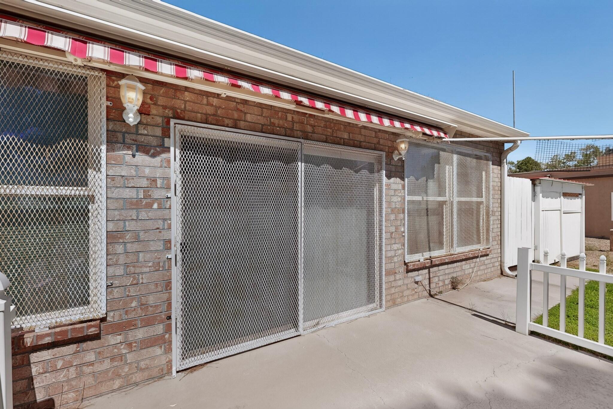 Photo 11 — 606 Willowbrook Lane