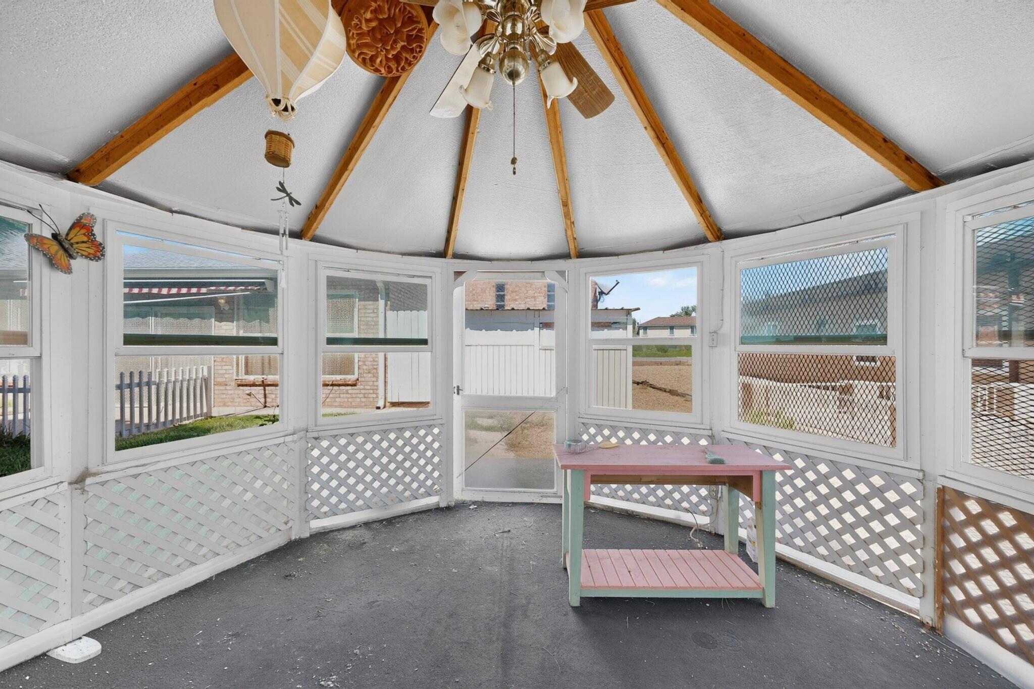 Photo 6 — 606 Willowbrook Lane